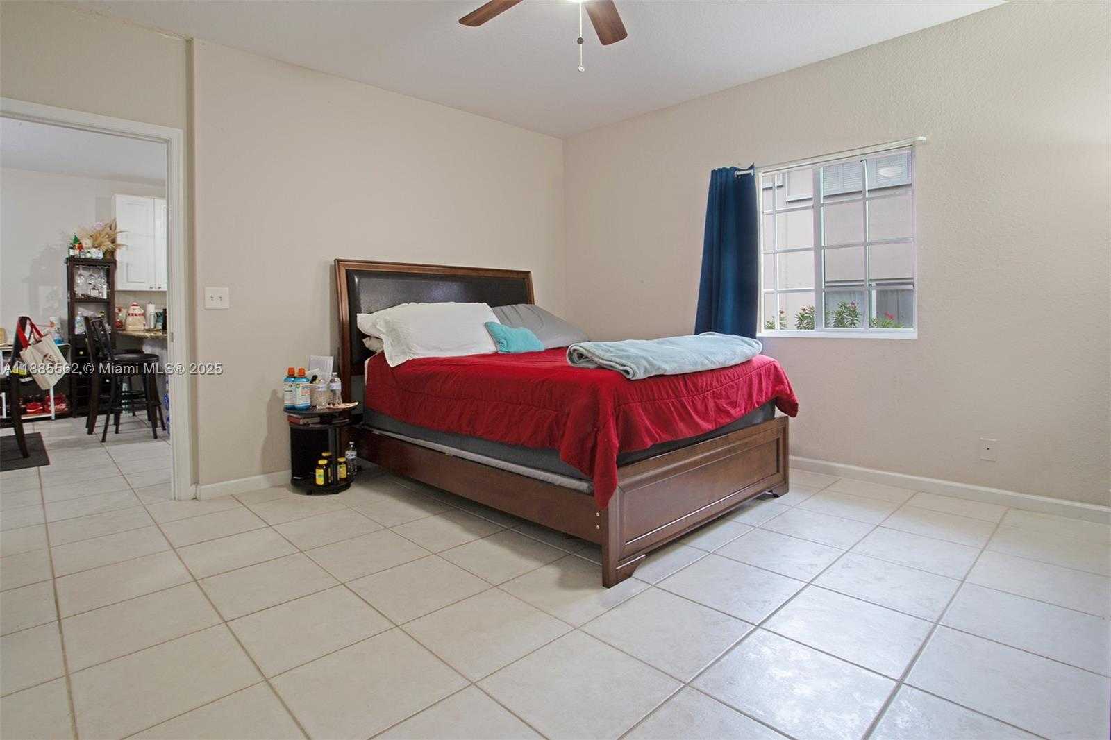 Small Image of 911 HILLCREST CT #7, Hollywood Number 10
