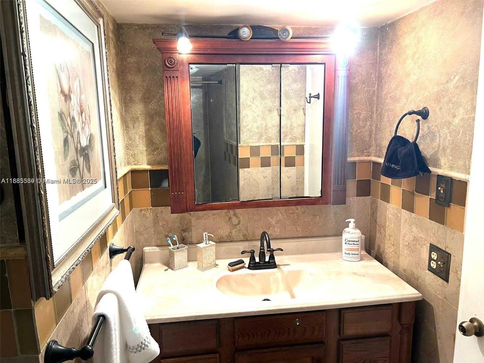 Small Image of 1600 SOUTH OCEAN DR #3D, Hollywood Number 30