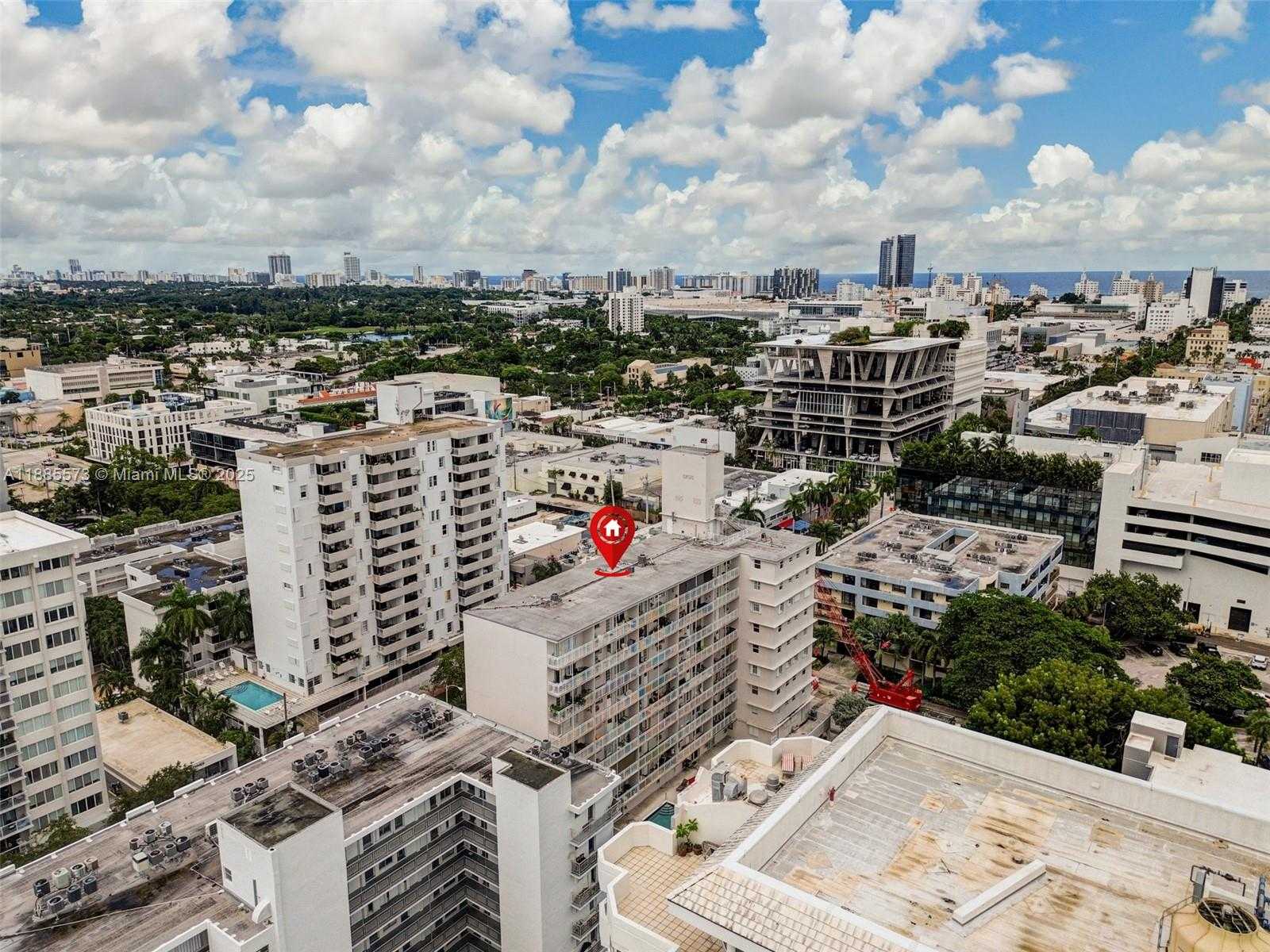 Small Image of 1300 LINCOLN RD #B402, Miami Beach Number 30