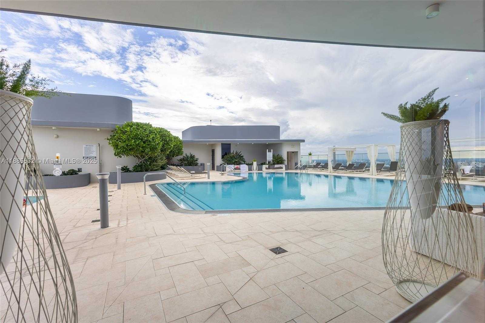 Small Image of 1000 BRICKELL PLZ #2515, Miami Number 34