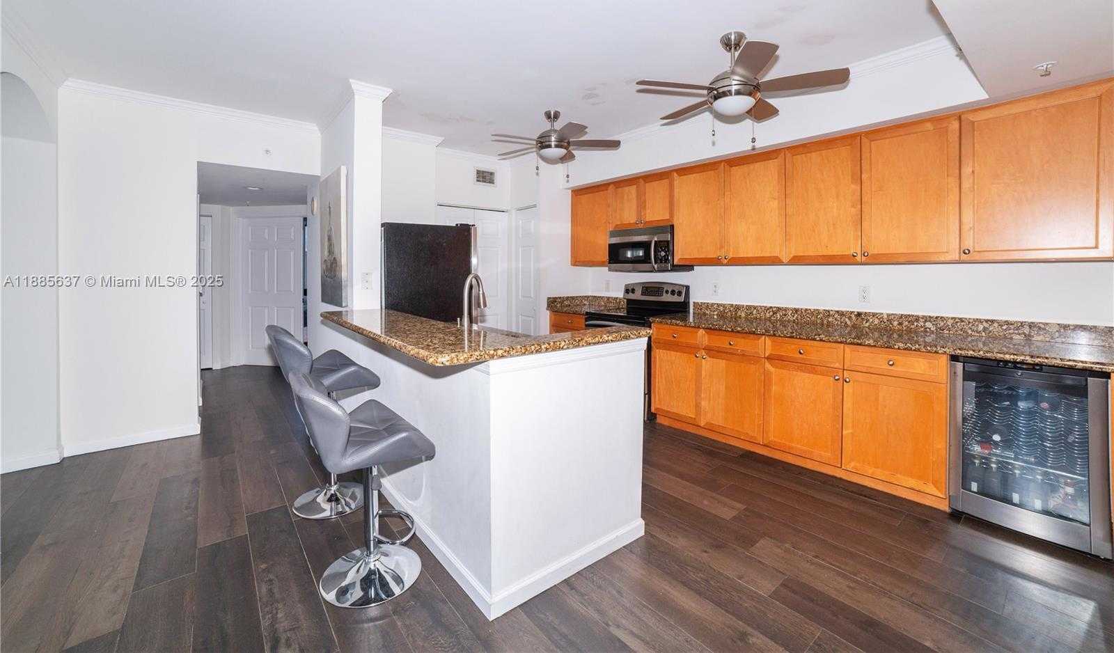 Small Image of 17150 NORTH BAY RD #2914, Sunny Isles Beach Number 10