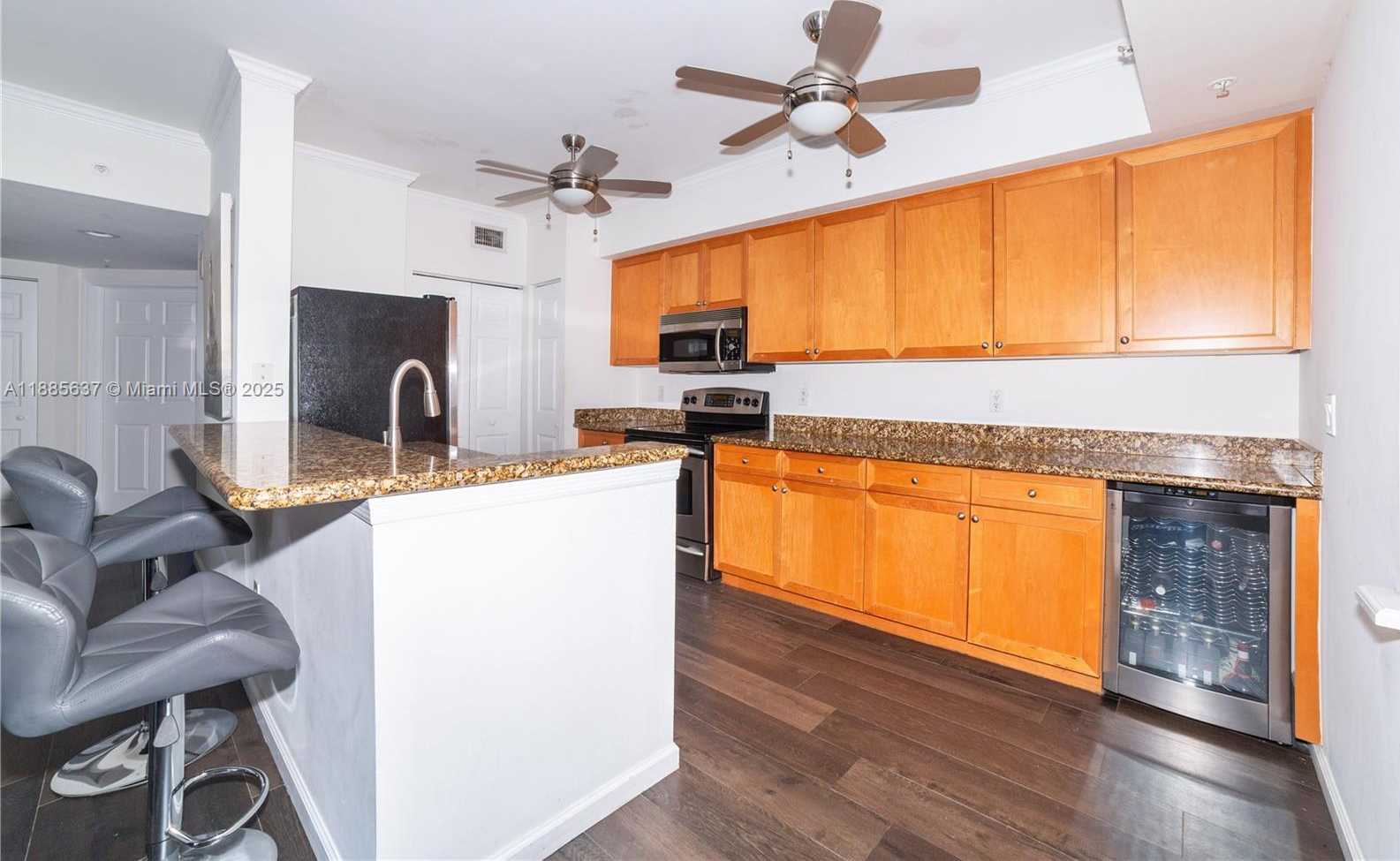 Small Image of 17150 NORTH BAY RD #2914, Sunny Isles Beach Number 15