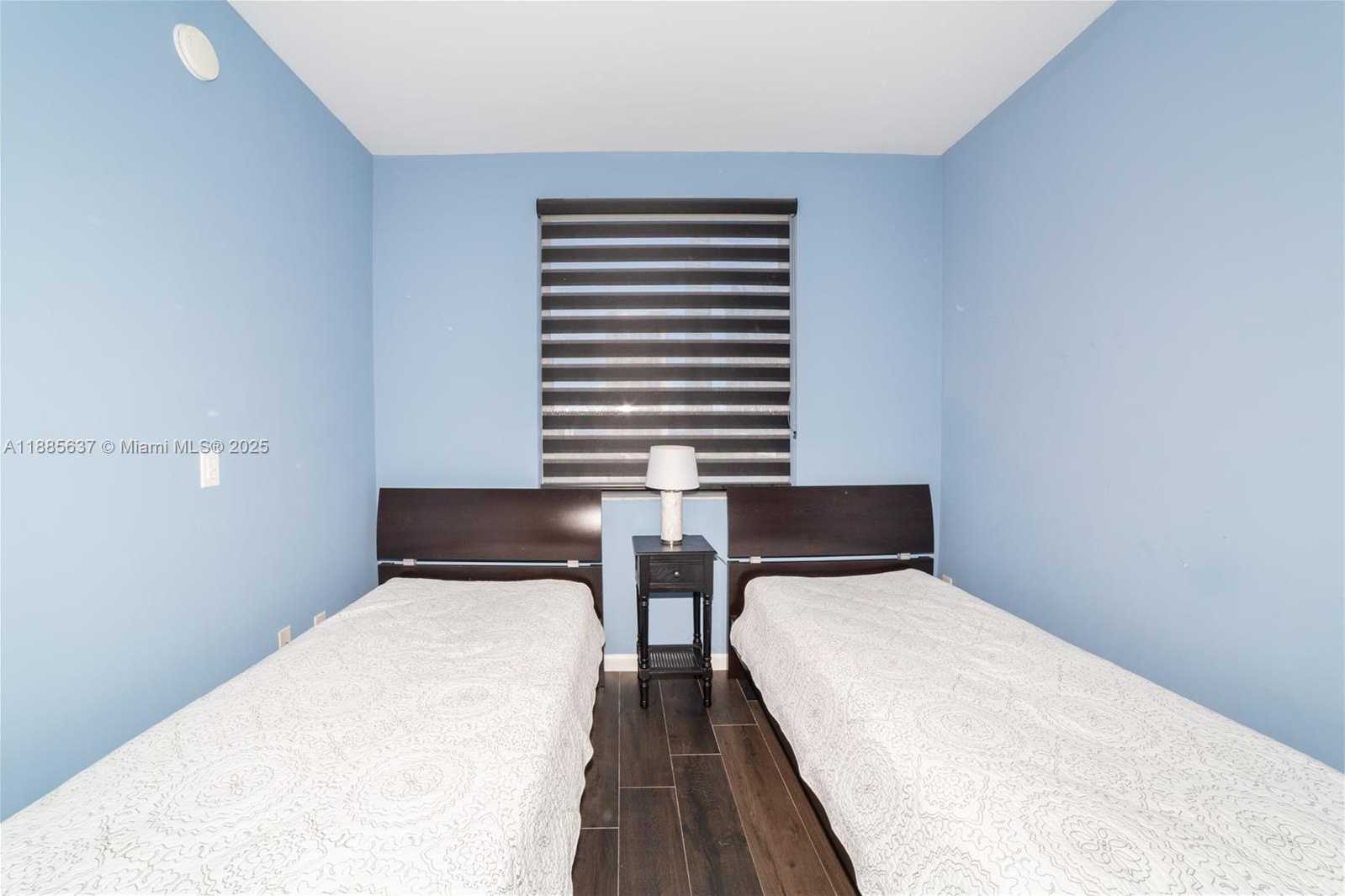 Small Image of 17150 NORTH BAY RD #2914, Sunny Isles Beach Number 32