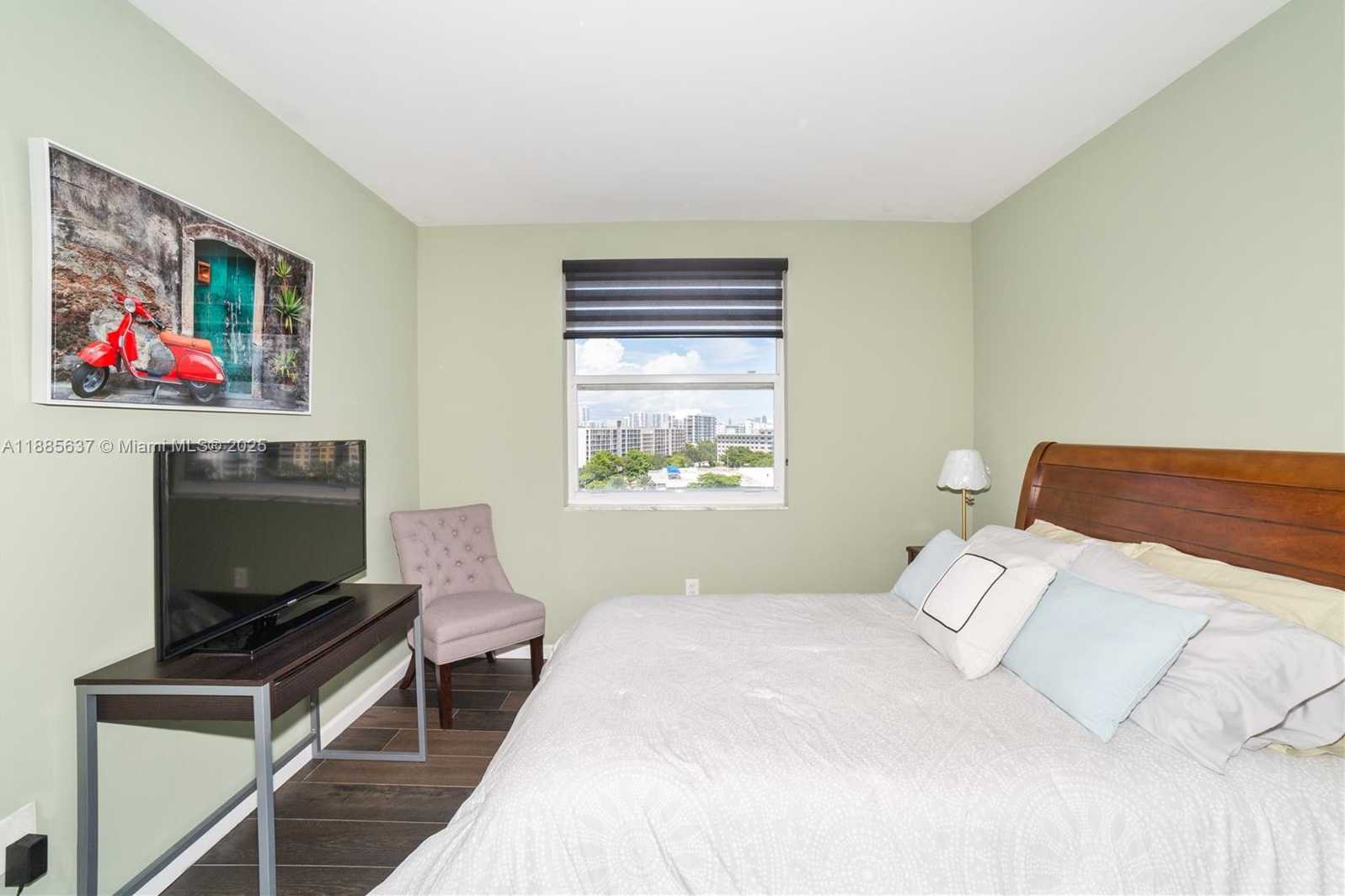 Small Image of 17150 NORTH BAY RD #2914, Sunny Isles Beach Number 40