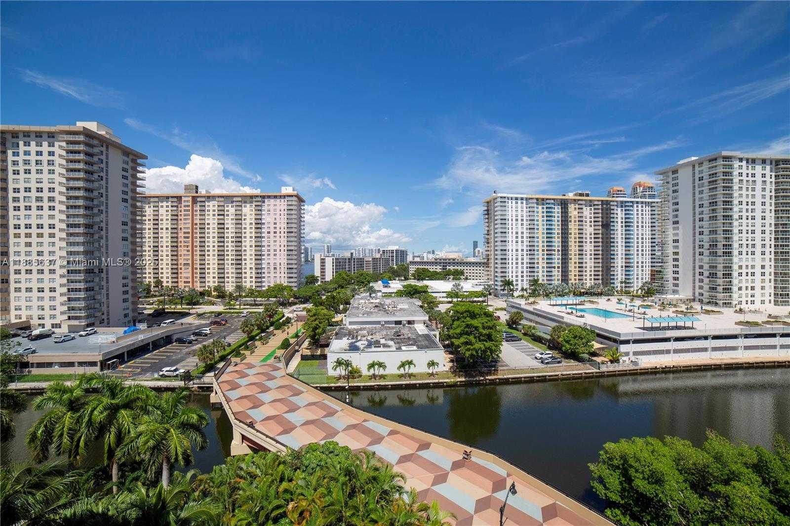 Small Image of 17150 NORTH BAY RD #2914, Sunny Isles Beach Number 47