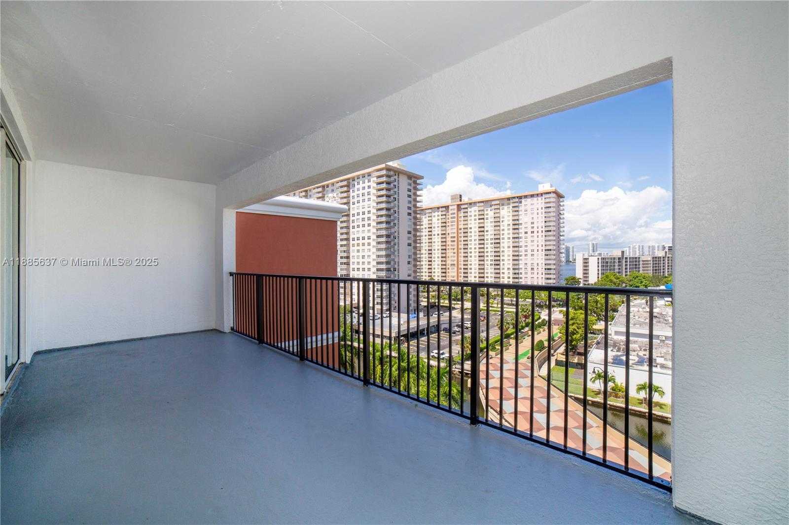 Small Image of 17150 NORTH BAY RD #2914, Sunny Isles Beach Number 51