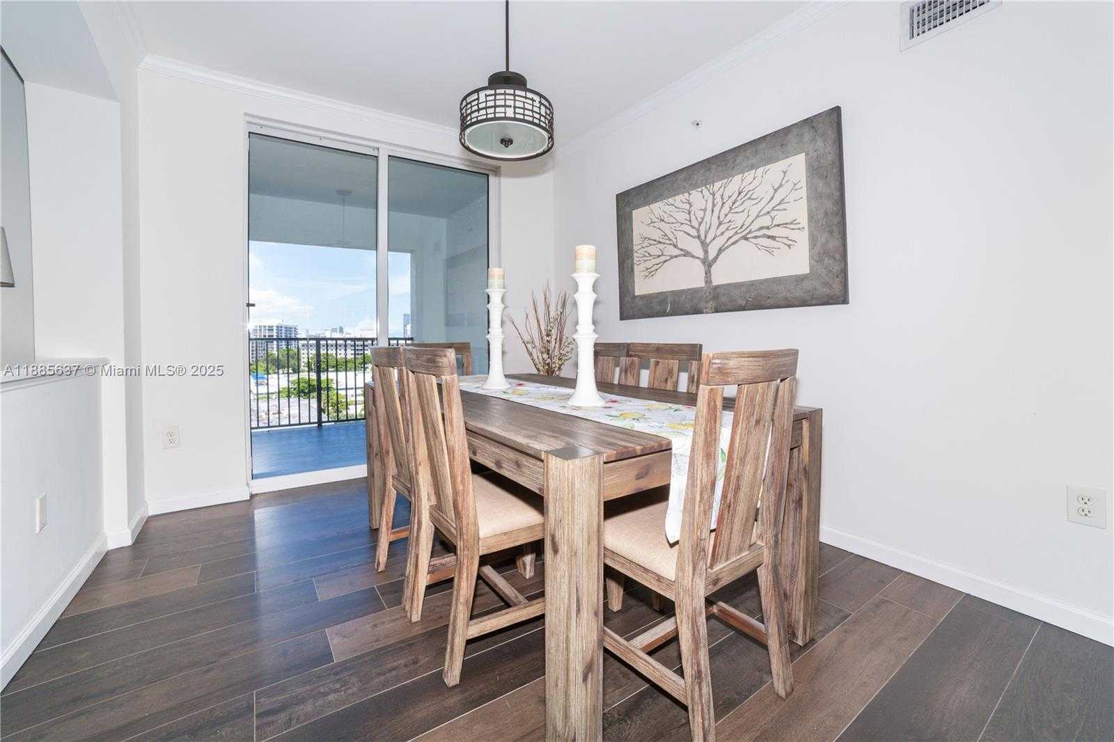 Small Image of 17150 NORTH BAY RD #2914, Sunny Isles Beach Number 6
