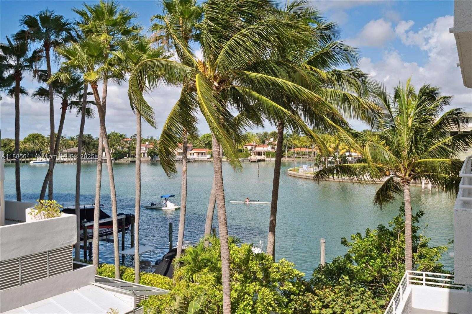 Small Image of 5970 INDIAN CREEK DR #302, Miami Beach Number 16