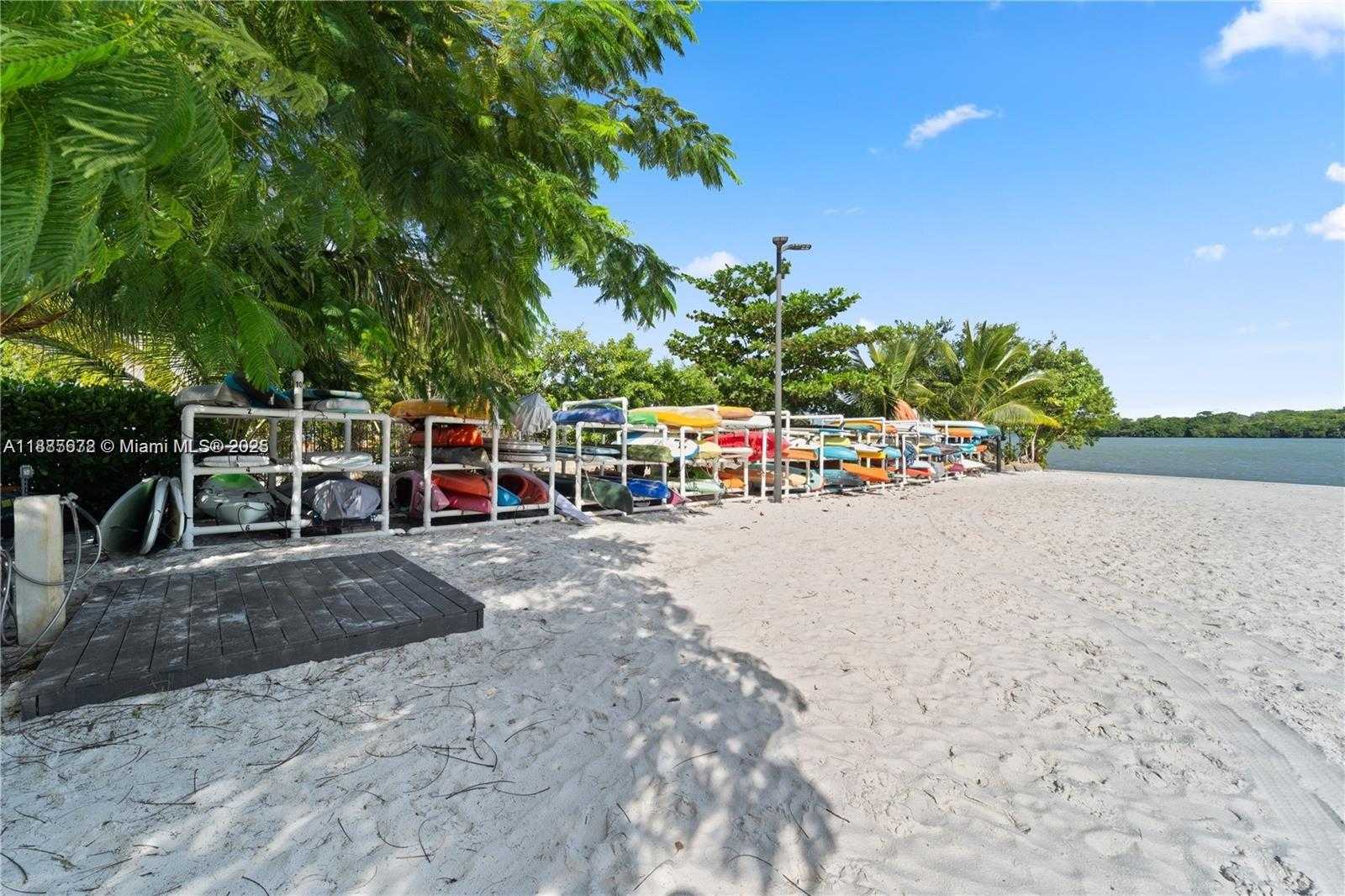 Small Image of 650 NORTH EAST 64TH ST #GPH4, Miami Number 23