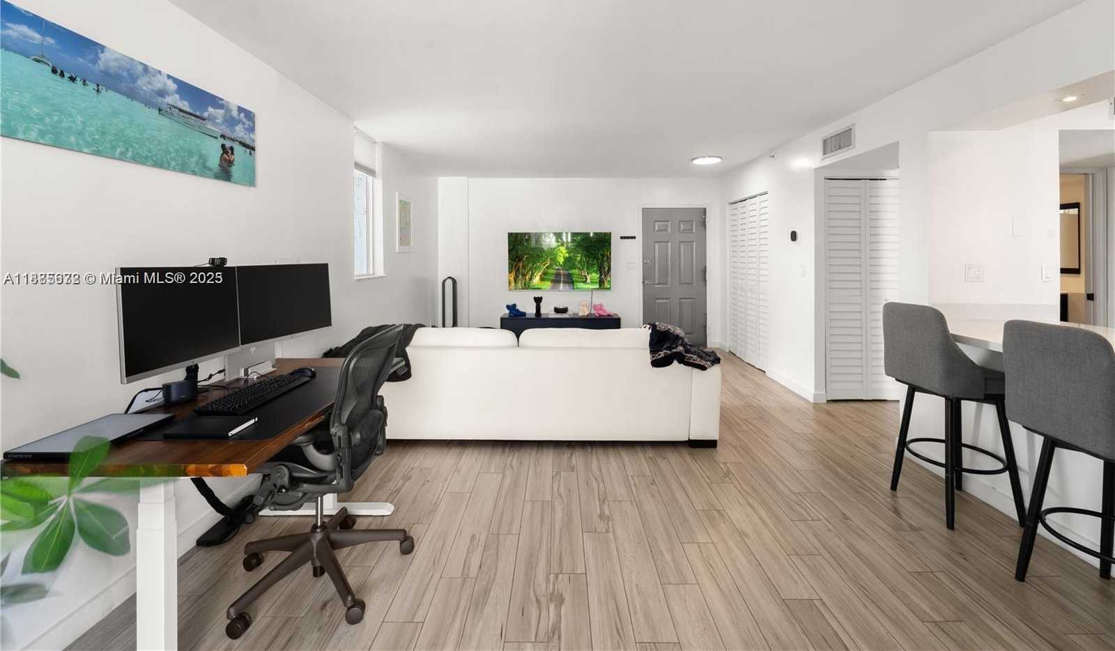 Small Image of 650 NORTH EAST 64TH ST #GPH4, Miami Number 4
