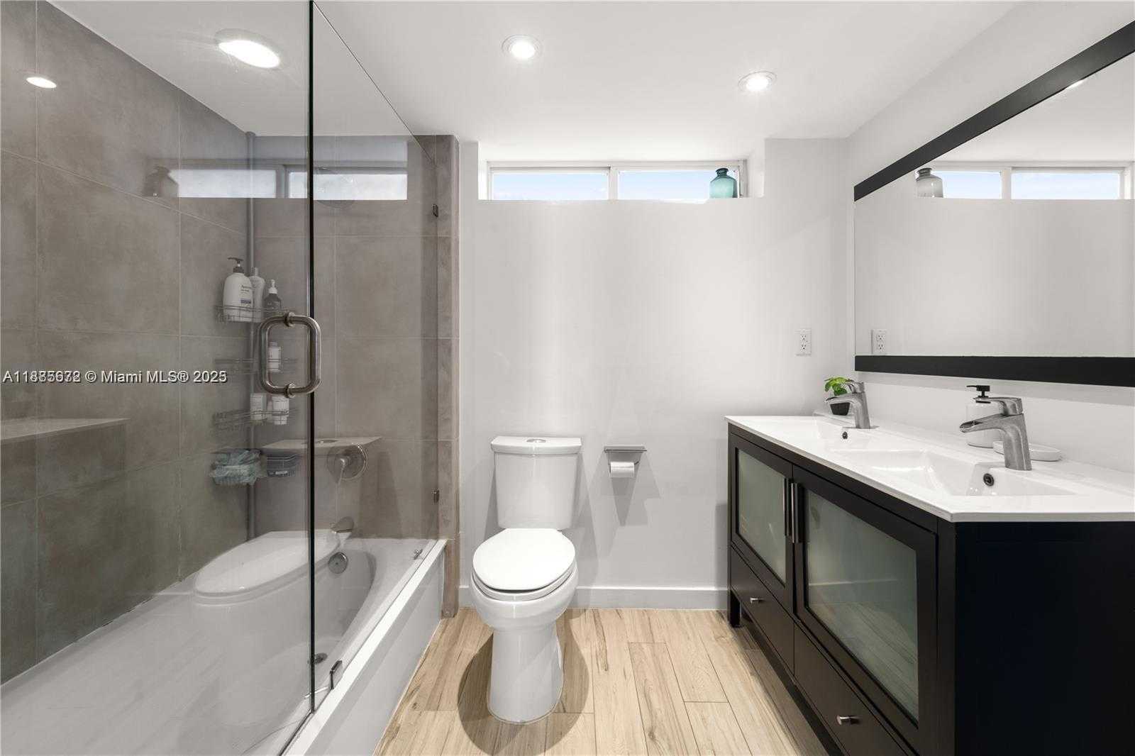Small Image of 650 NORTH EAST 64TH ST #GPH4, Miami Number 9
