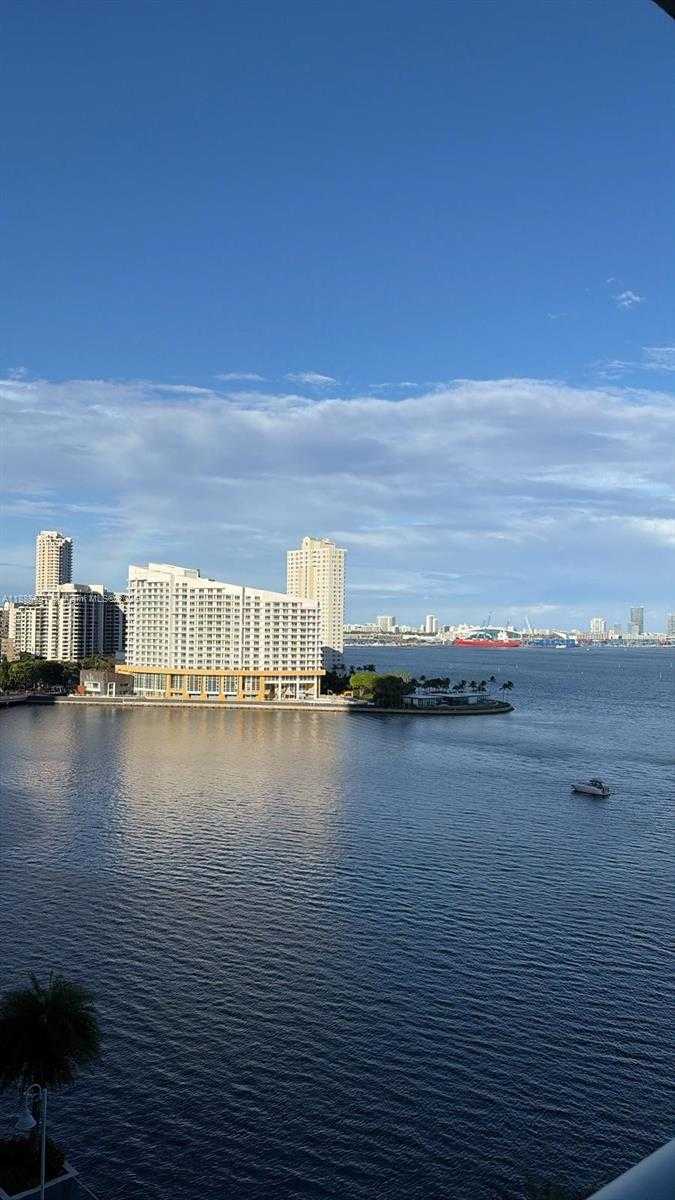 Small Image of Miami Number 11