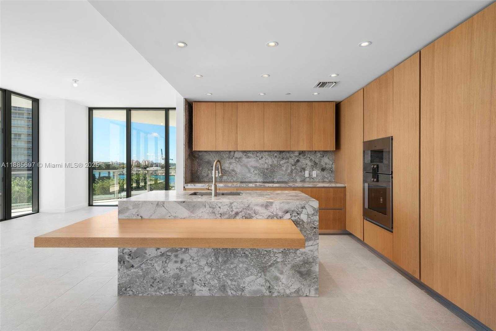 Imagen de Pequeño Objeto