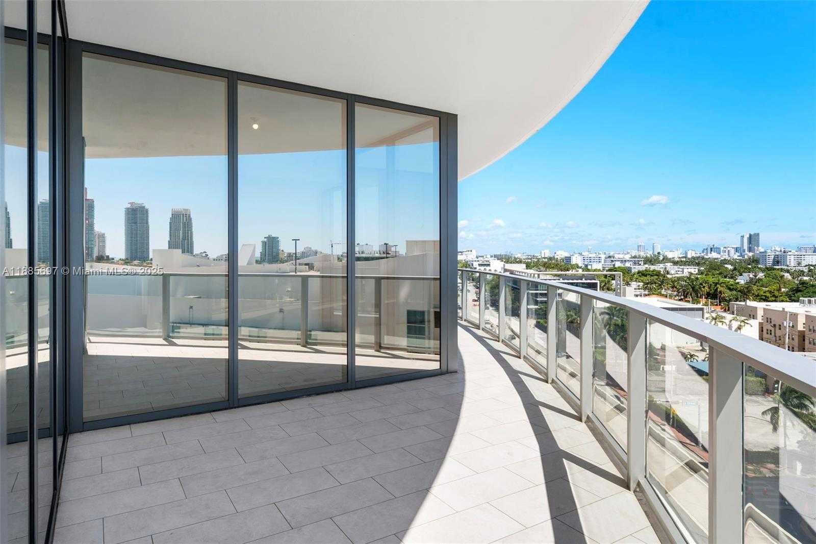 Imagen de Pequeño Objeto