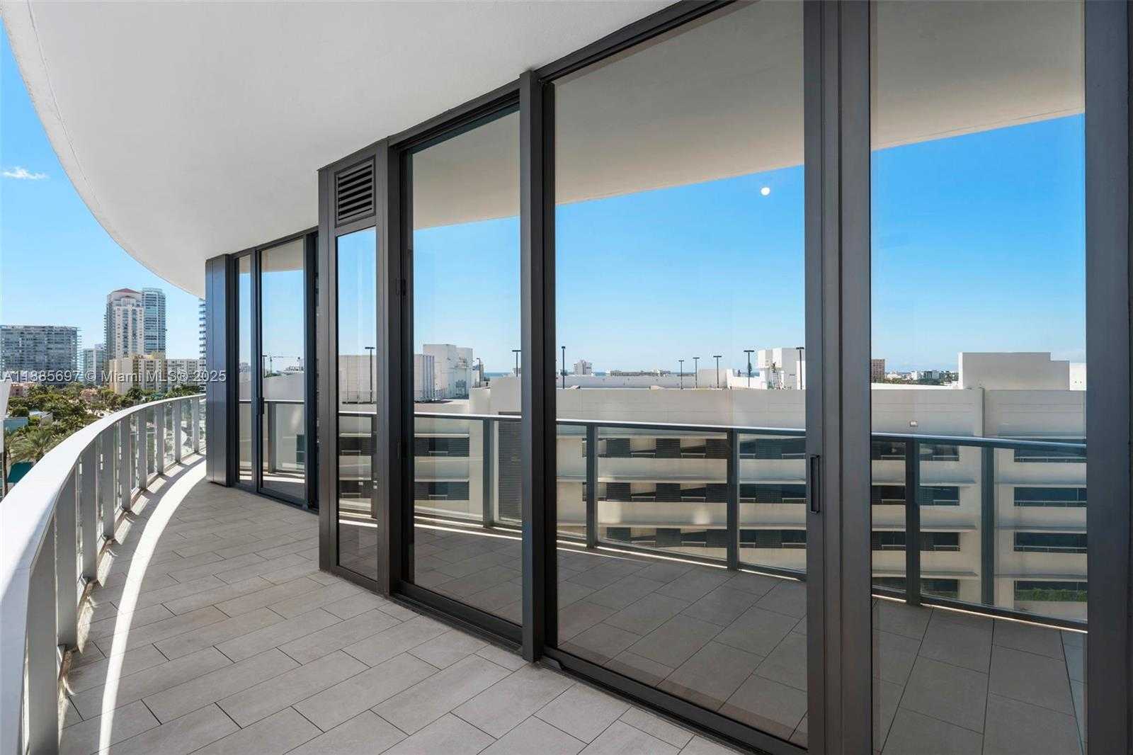 Imagen de Pequeño Objeto