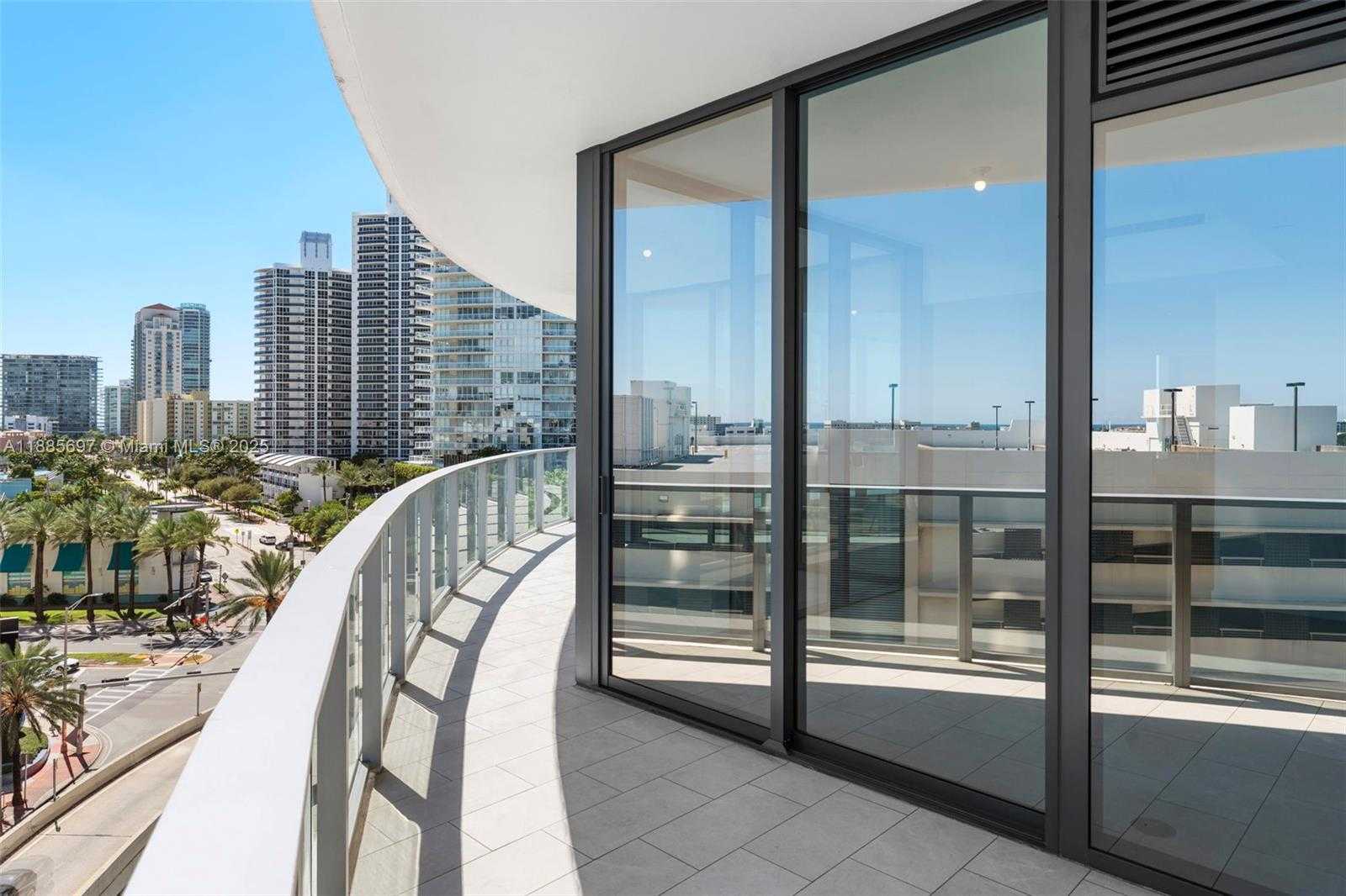 Imagen de Pequeño Objeto