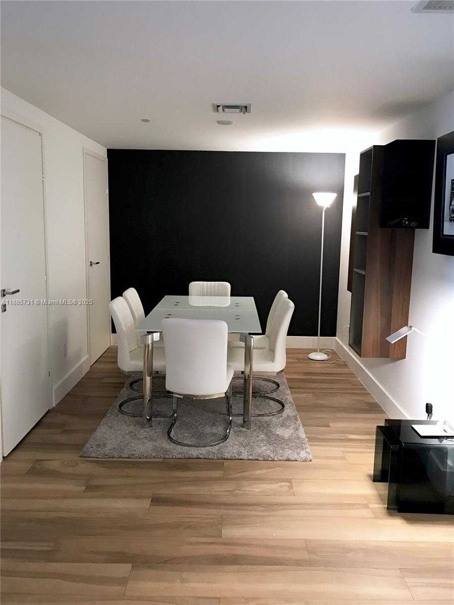 Small Image of 1300 BRICKELL BAY DR #3205, Miami Number 16