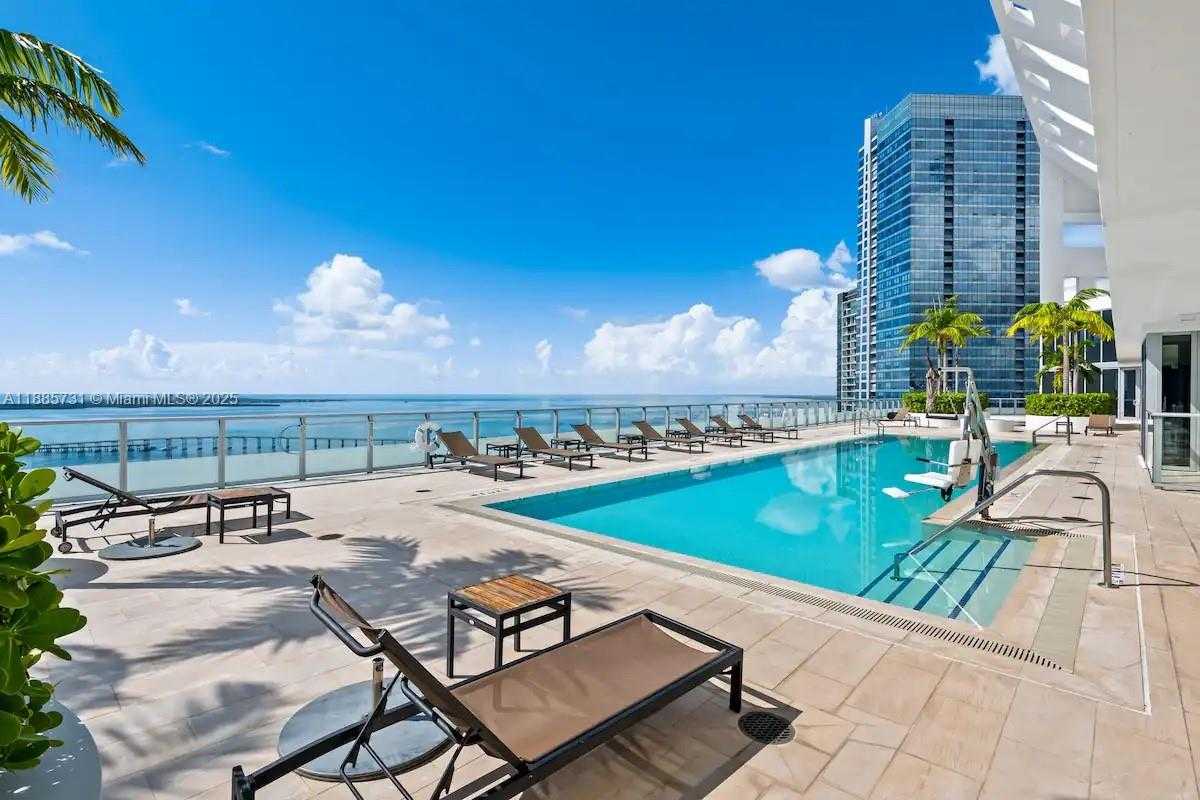 Small Image of 1300 BRICKELL BAY DR #3205, Miami Number 36