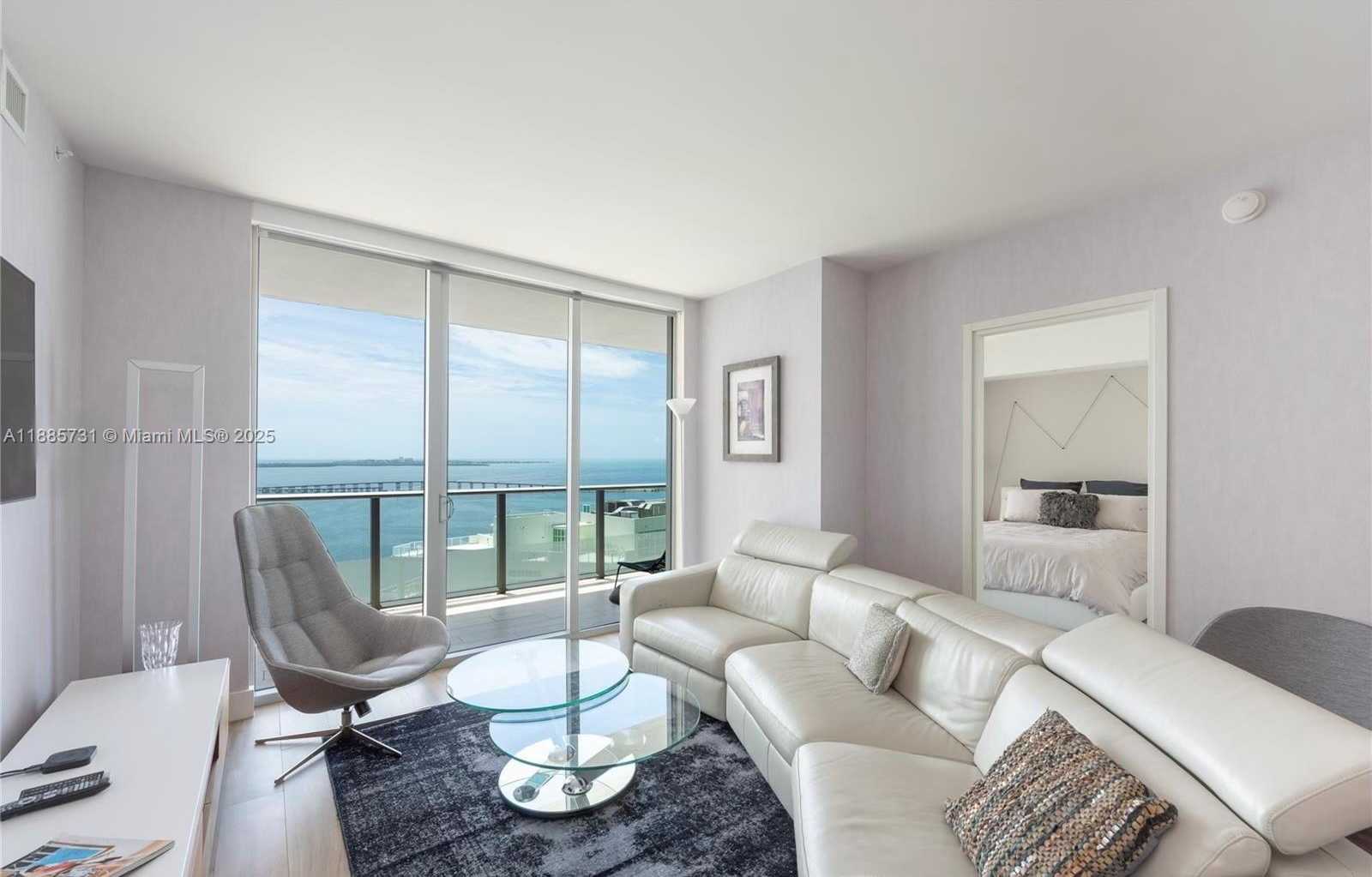 Small Image of 1300 BRICKELL BAY DR #3205, Miami Number 5