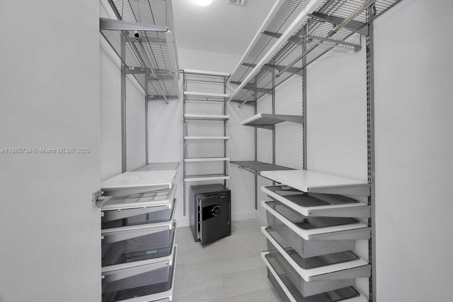 Small Image of 2831 SOUTH BAYSHORE DR #2008, Miami Number 13