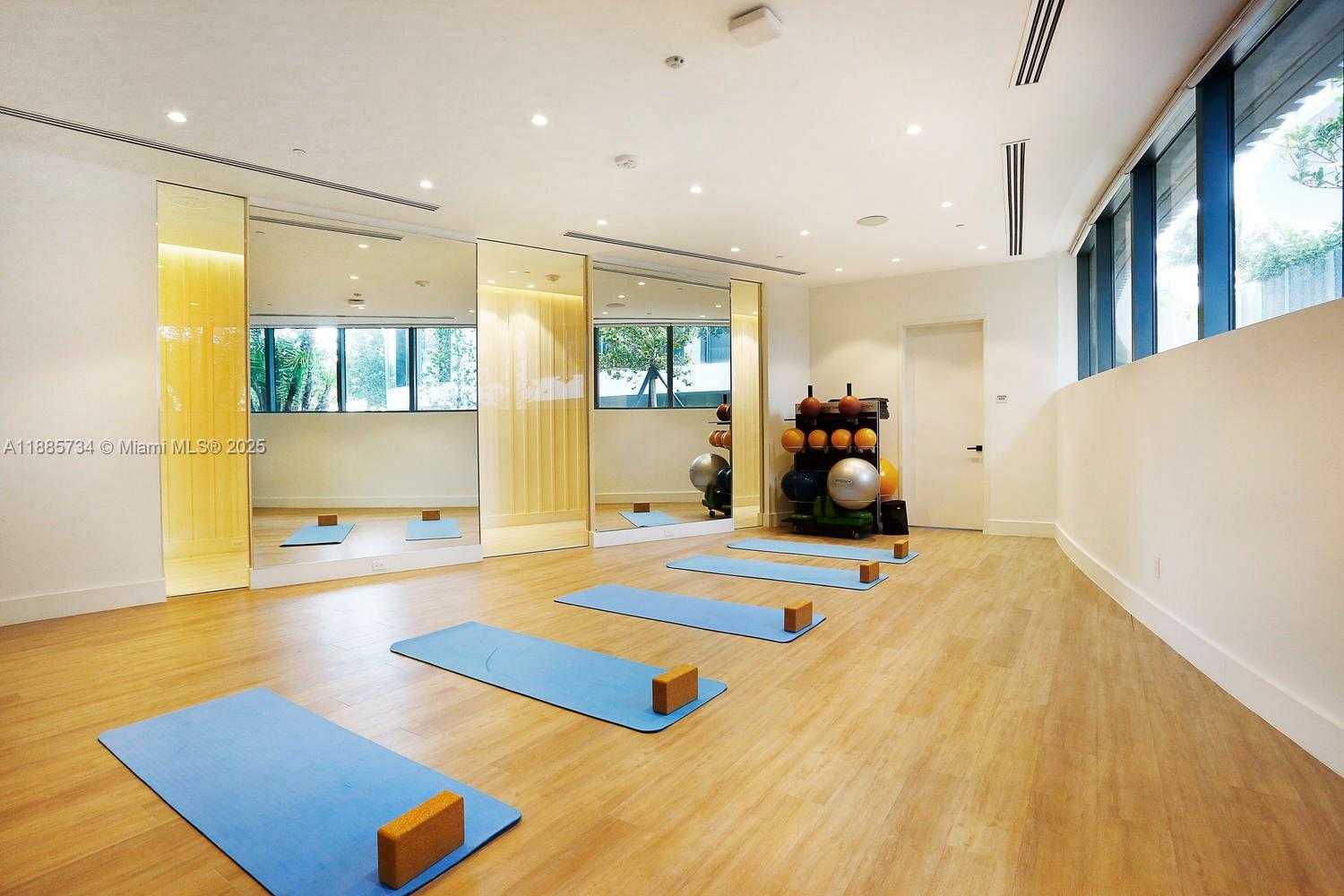 Small Image of 2831 SOUTH BAYSHORE DR #2008, Miami Number 25