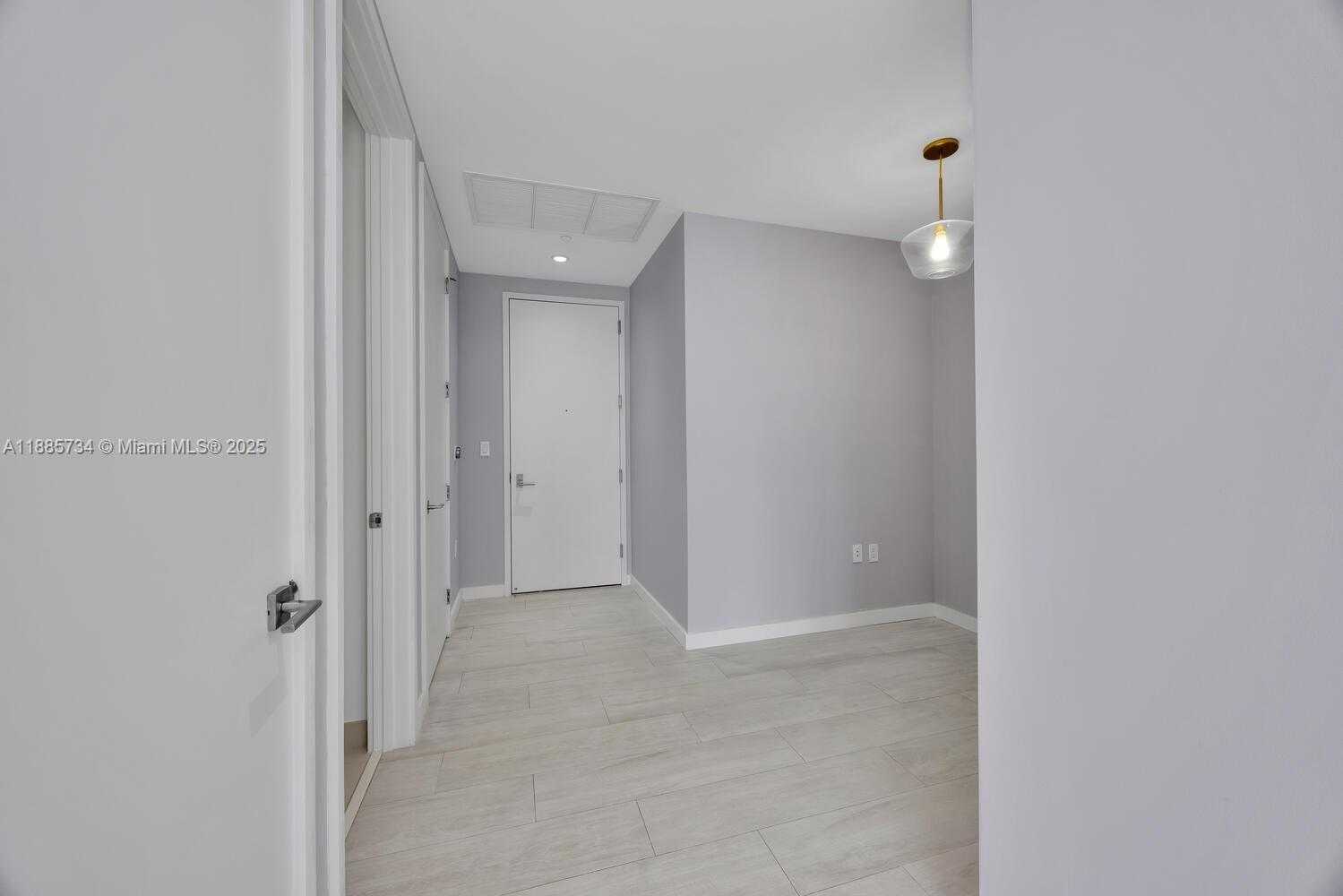 Small Image of 2831 SOUTH BAYSHORE DR #2008, Miami Number 5