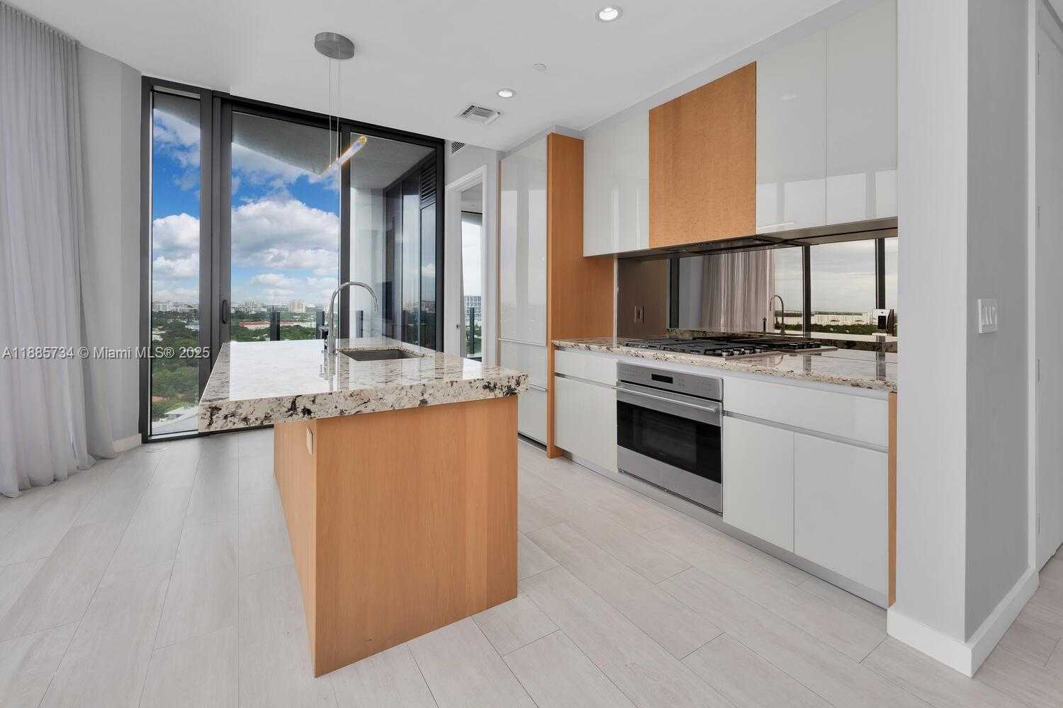 Small Image of 2831 SOUTH BAYSHORE DR #2008, Miami Number 7