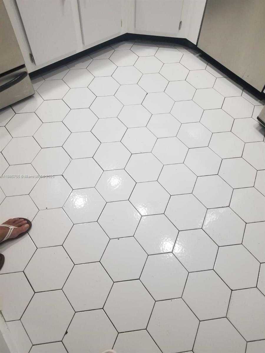 Imagen de Pequeño Objeto