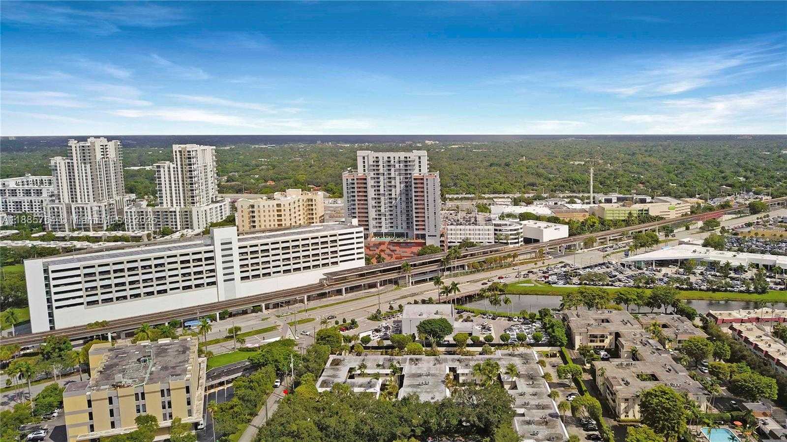 Small Image of 8617 SOUTH WEST 68TH CT #24, Pinecrest Number 4