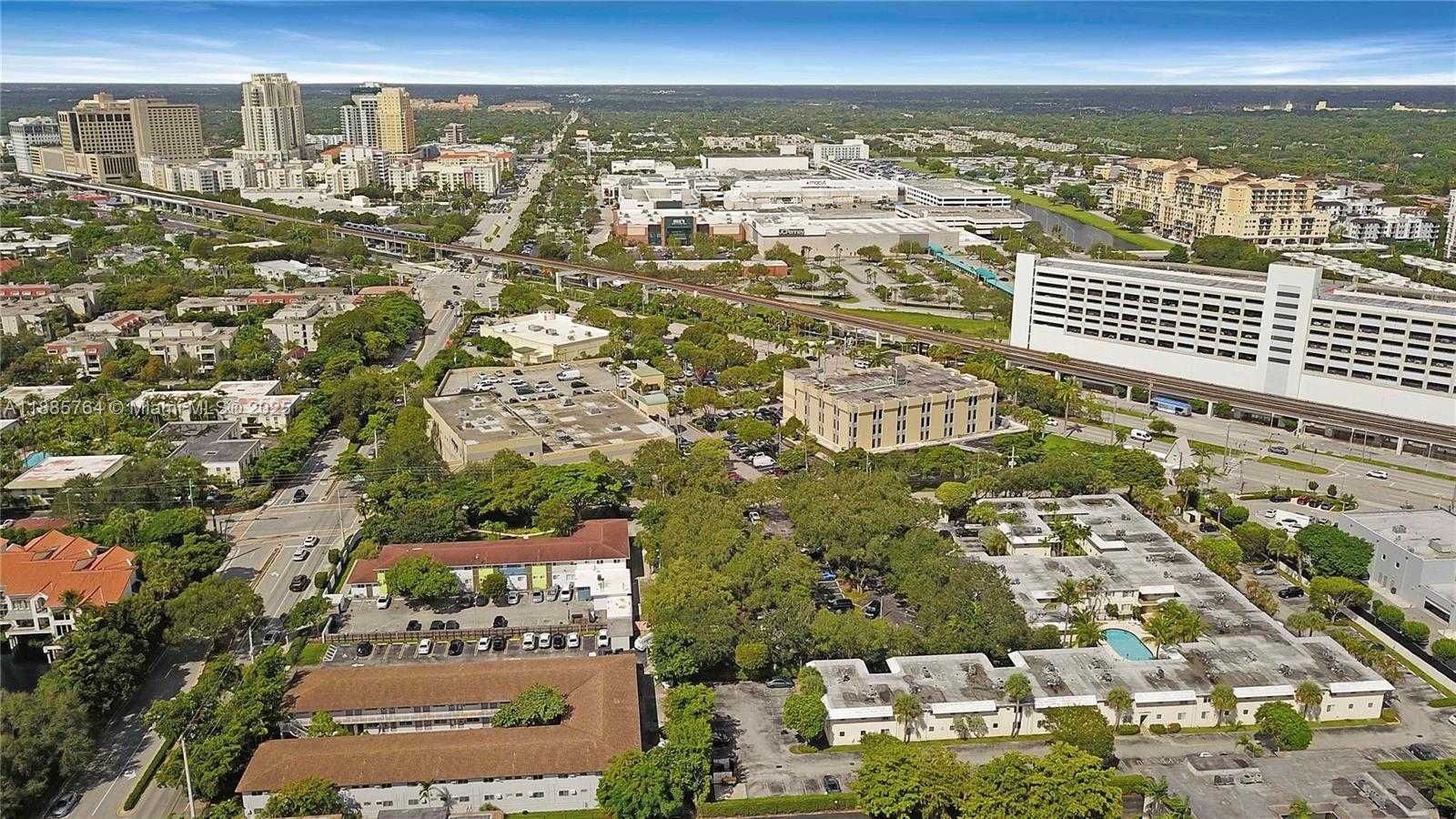 Small Image of 8617 SOUTH WEST 68TH CT #24, Pinecrest Number 5