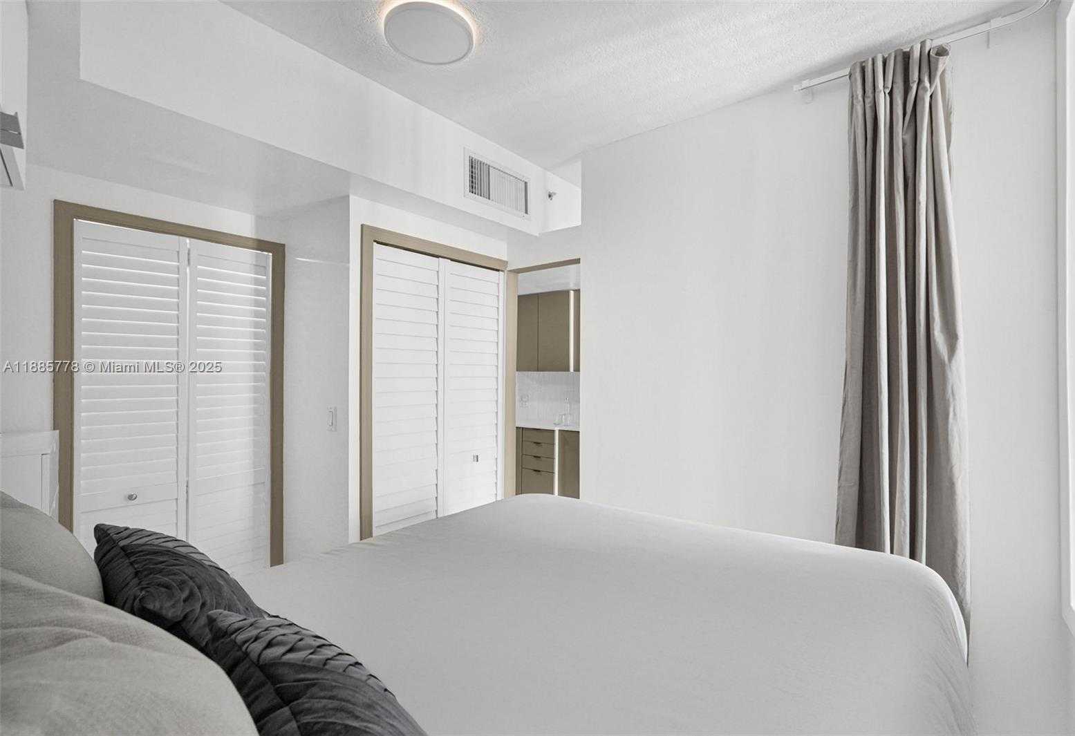 Small Image of 1750 NORTH BAYSHORE DR #3708, Miami Number 12