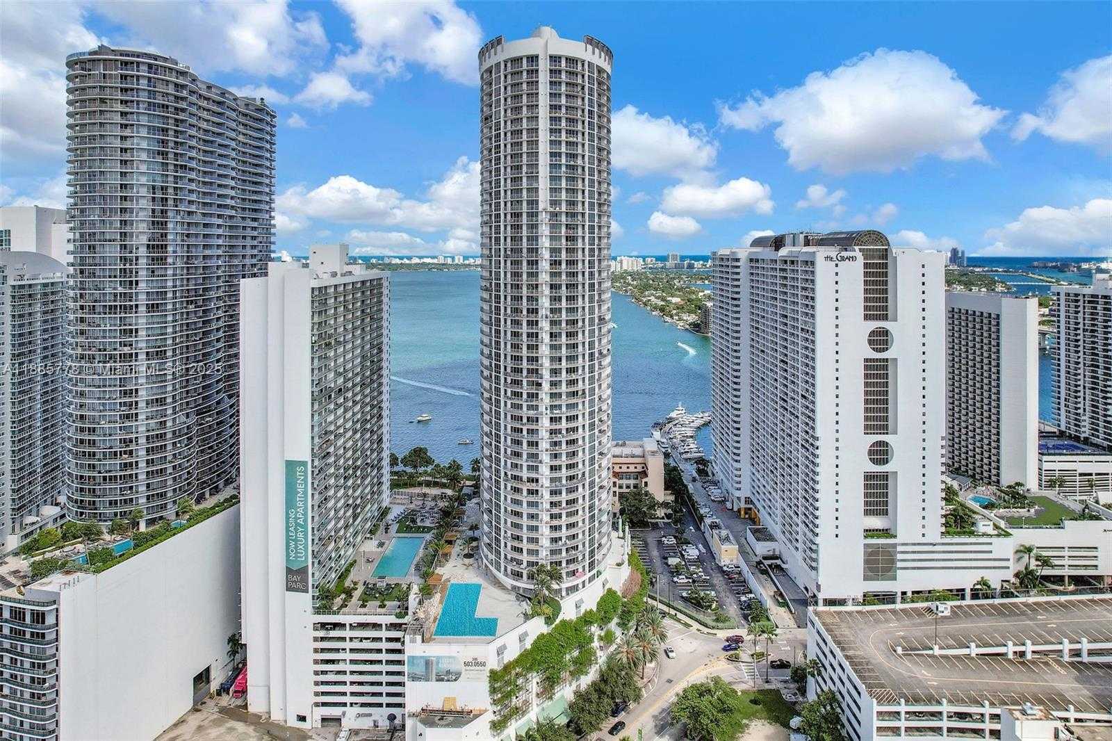 Small Image of 1750 NORTH BAYSHORE DR #3708, Miami Number 24