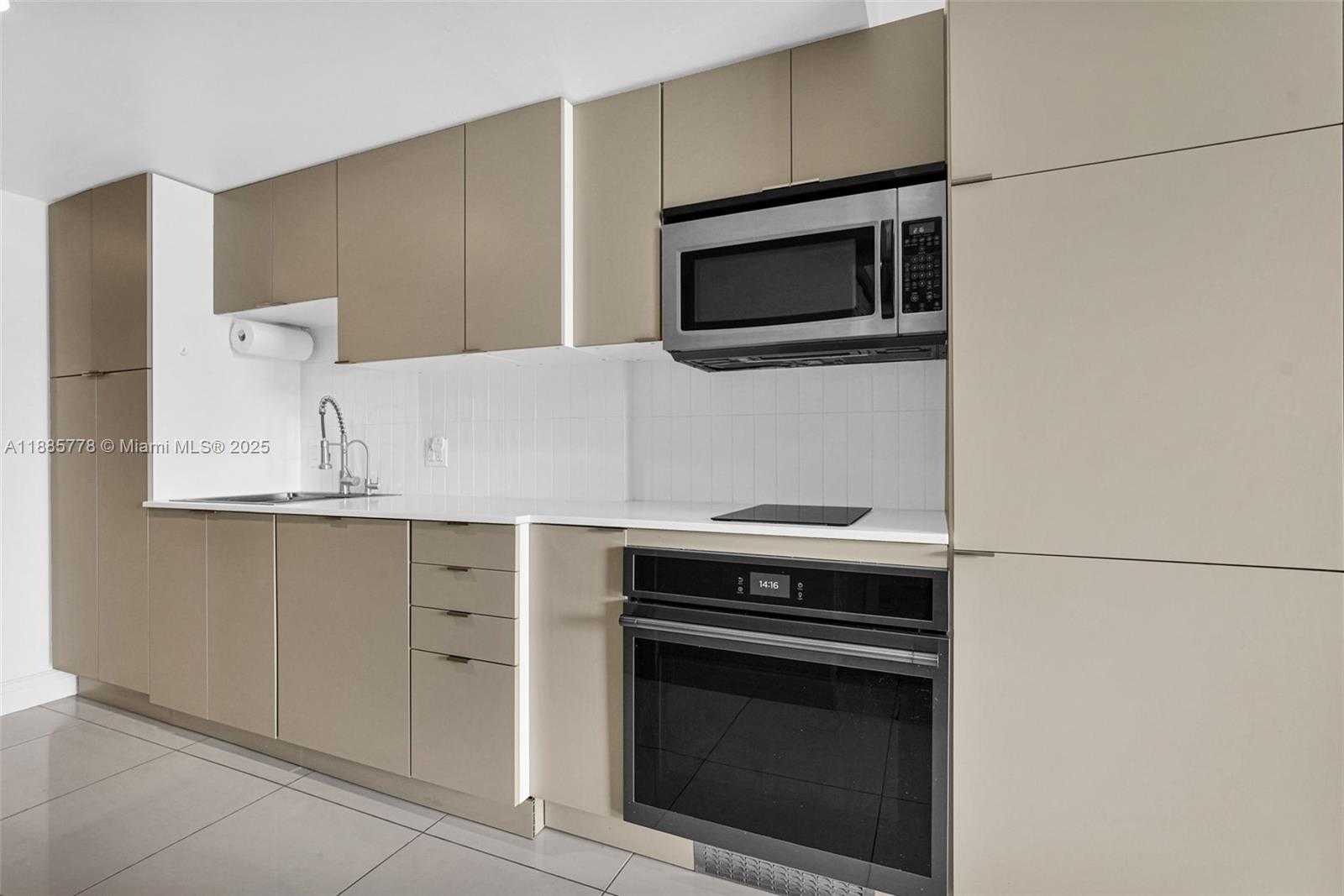 Small Image of 1750 NORTH BAYSHORE DR #3708, Miami Number 6