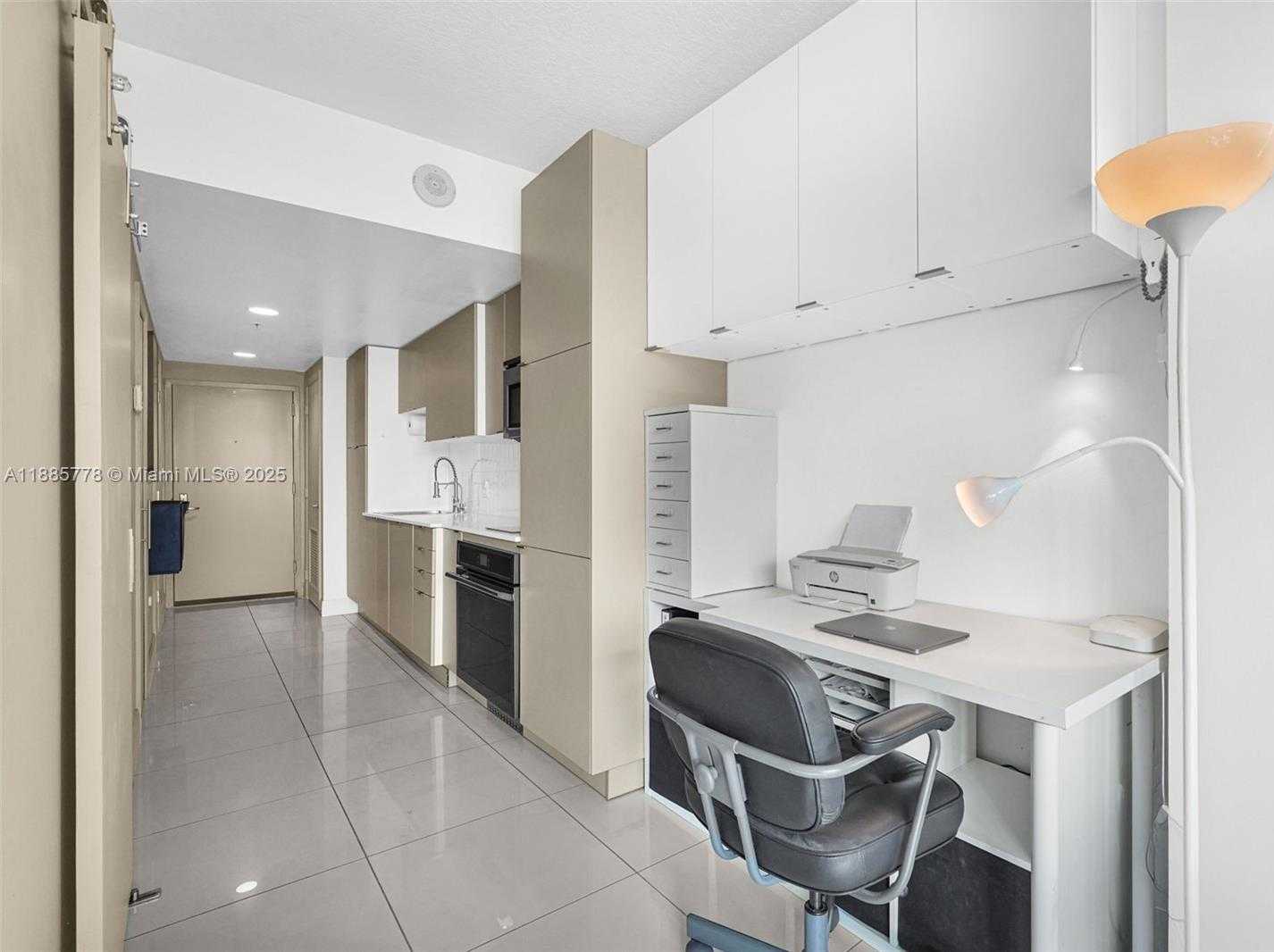 Small Image of 1750 NORTH BAYSHORE DR #3708, Miami Number 9