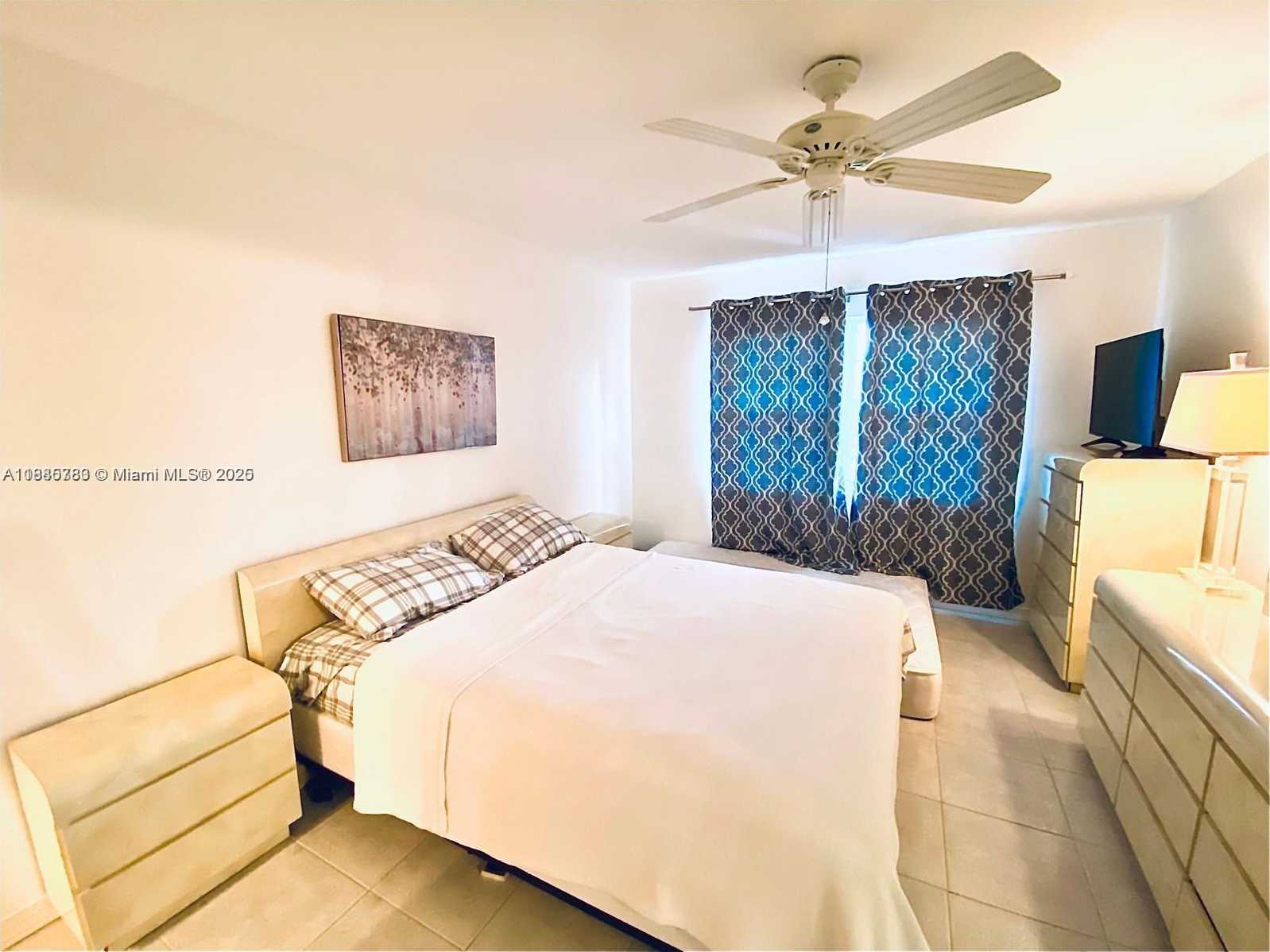 Small Image of 1520 MCKINLEY ST #216E, Hollywood Number 7