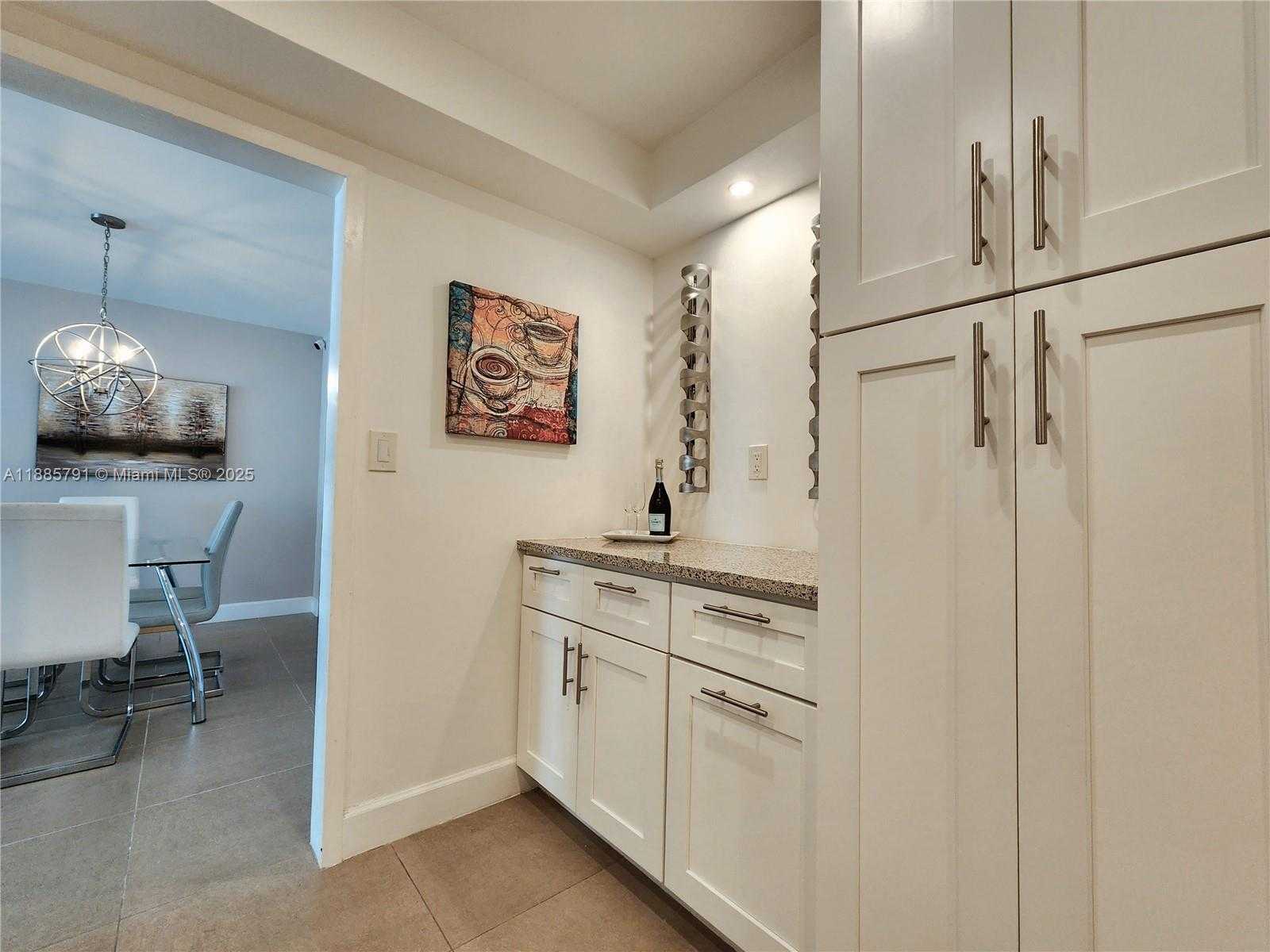 Small Image of 2030 SOUTH OCEAN DR #1218, Hallandale Beach Number 12