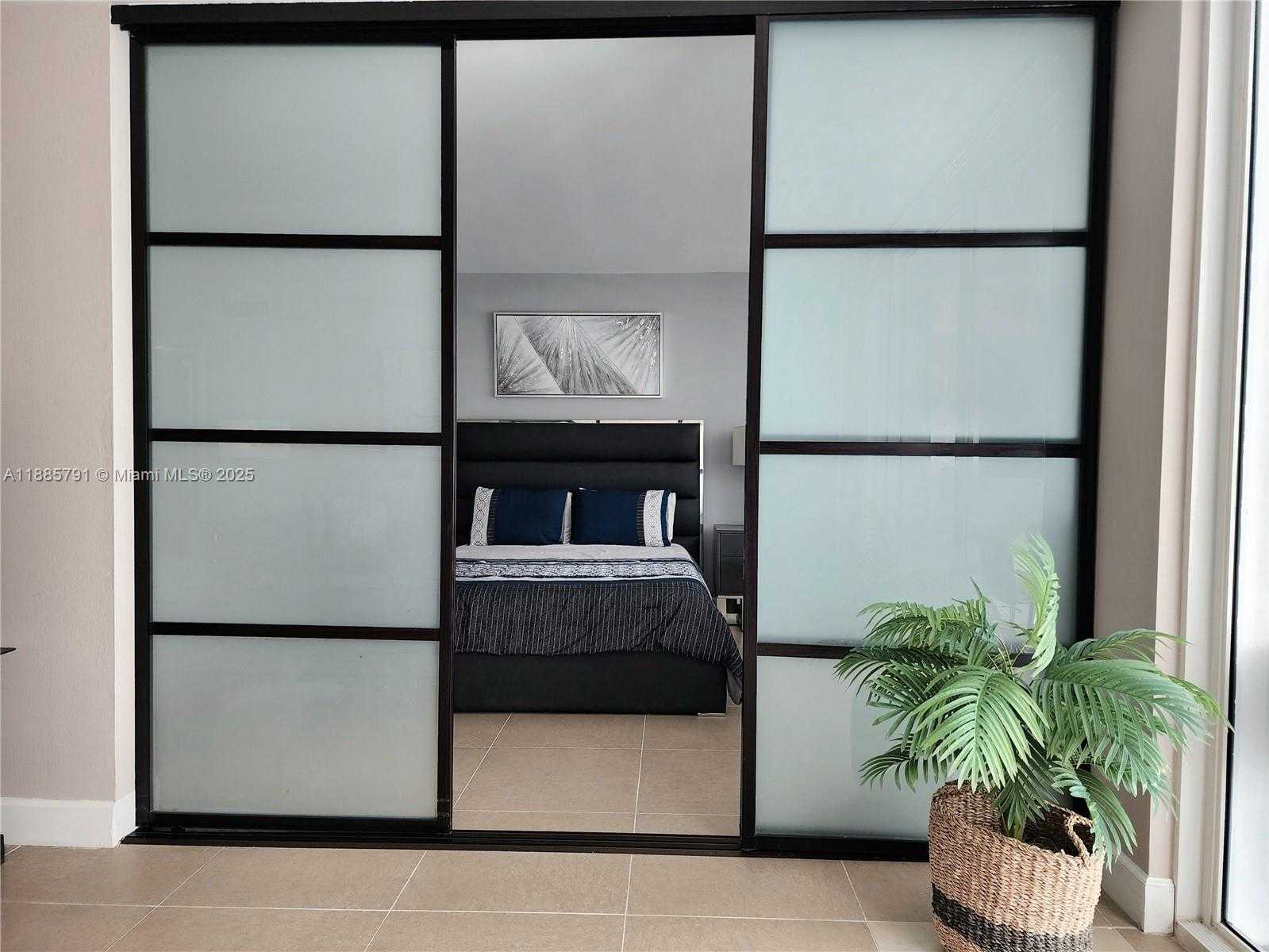 Small Image of 2030 SOUTH OCEAN DR #1218, Hallandale Beach Number 17