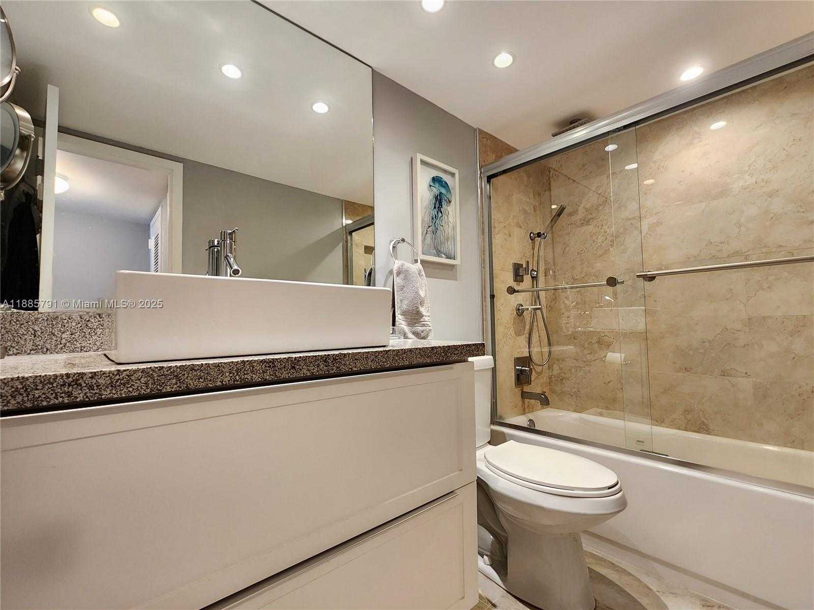 Small Image of 2030 SOUTH OCEAN DR #1218, Hallandale Beach Number 25