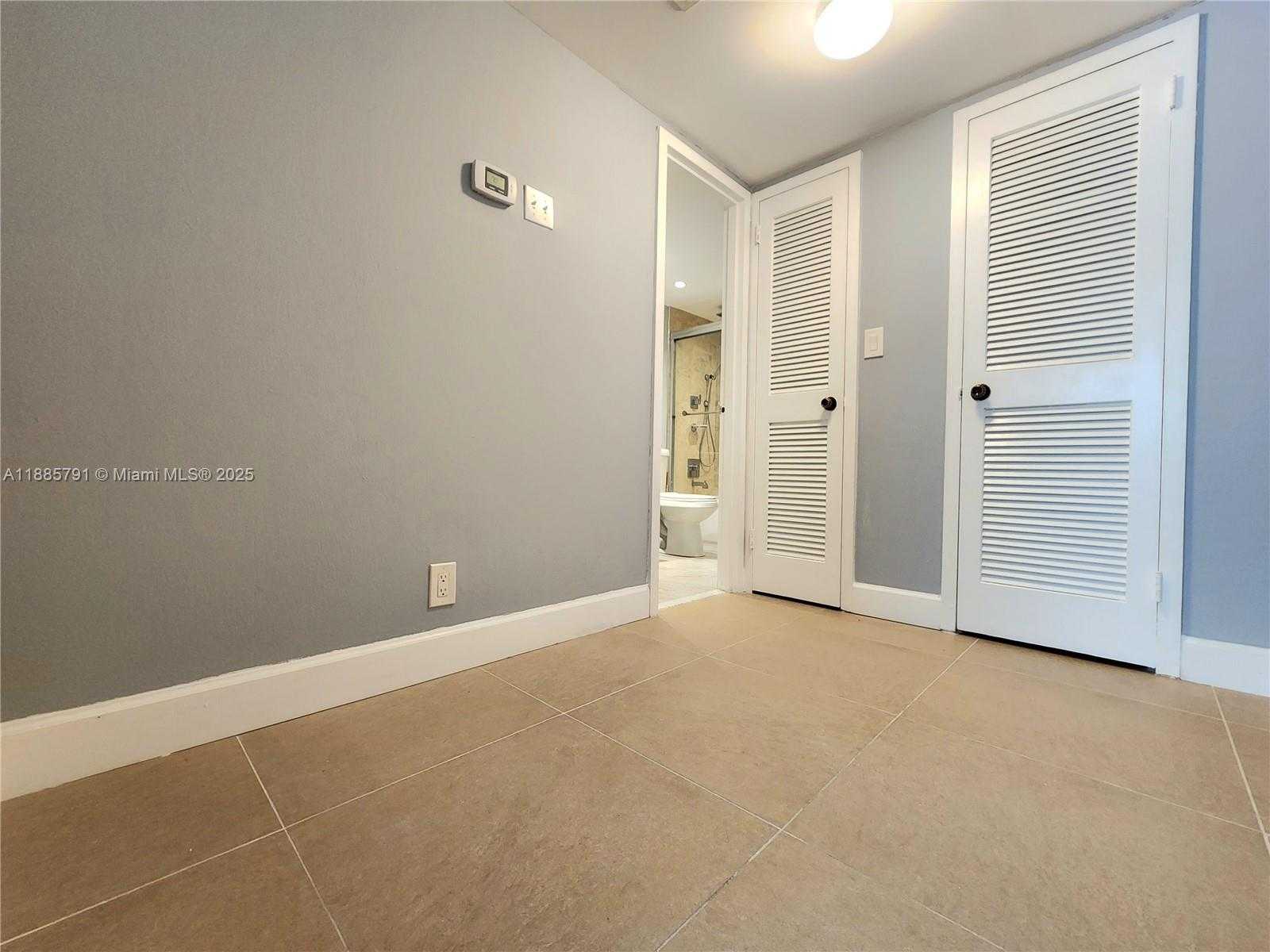 Small Image of 2030 SOUTH OCEAN DR #1218, Hallandale Beach Number 27