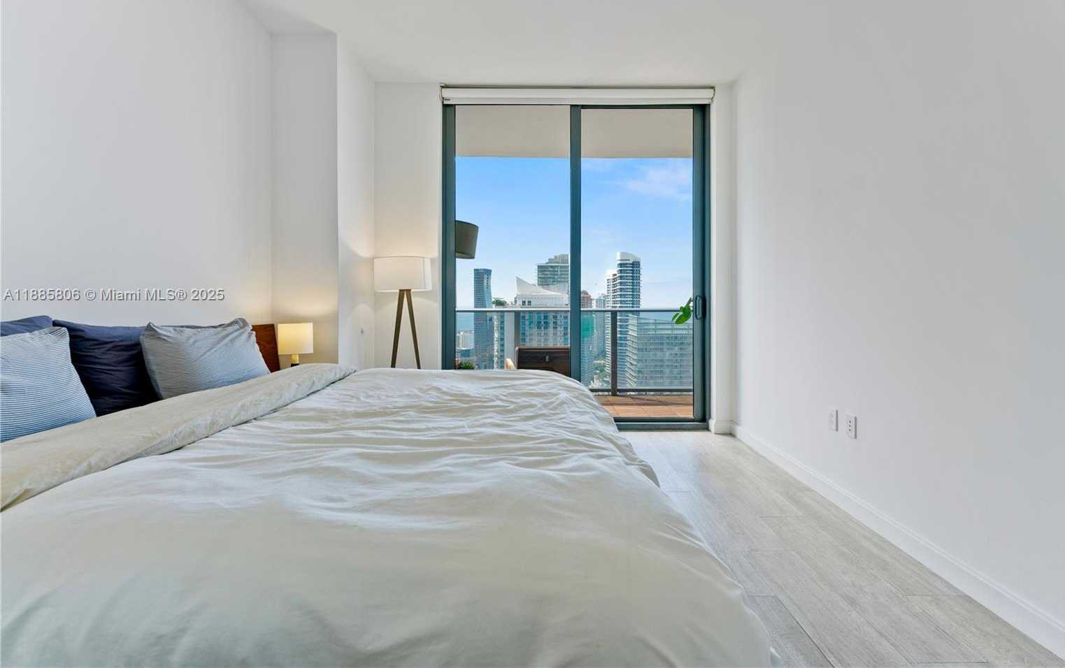 Small Image of 45 SOUTH WEST 9TH ST #4205, Miami Number 7