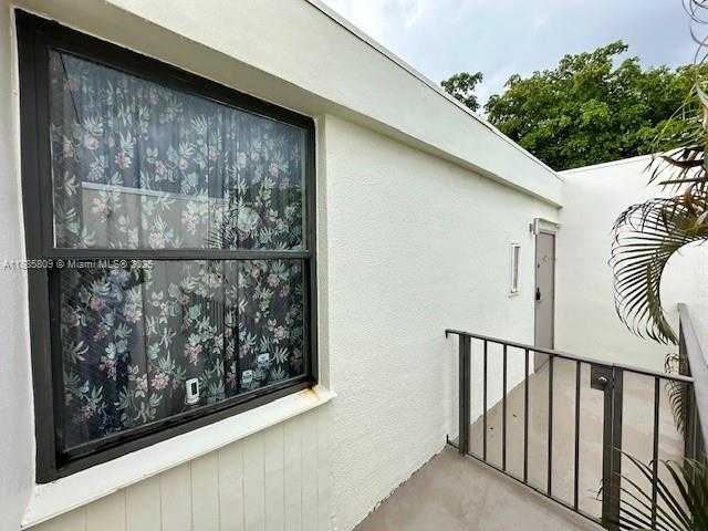 Small Image of 20341 NORTH EAST 30TH AVE #PH2-6, Aventura Number 2