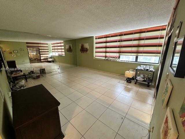 Small Image of 20341 NORTH EAST 30TH AVE #PH2-6, Aventura Number 6