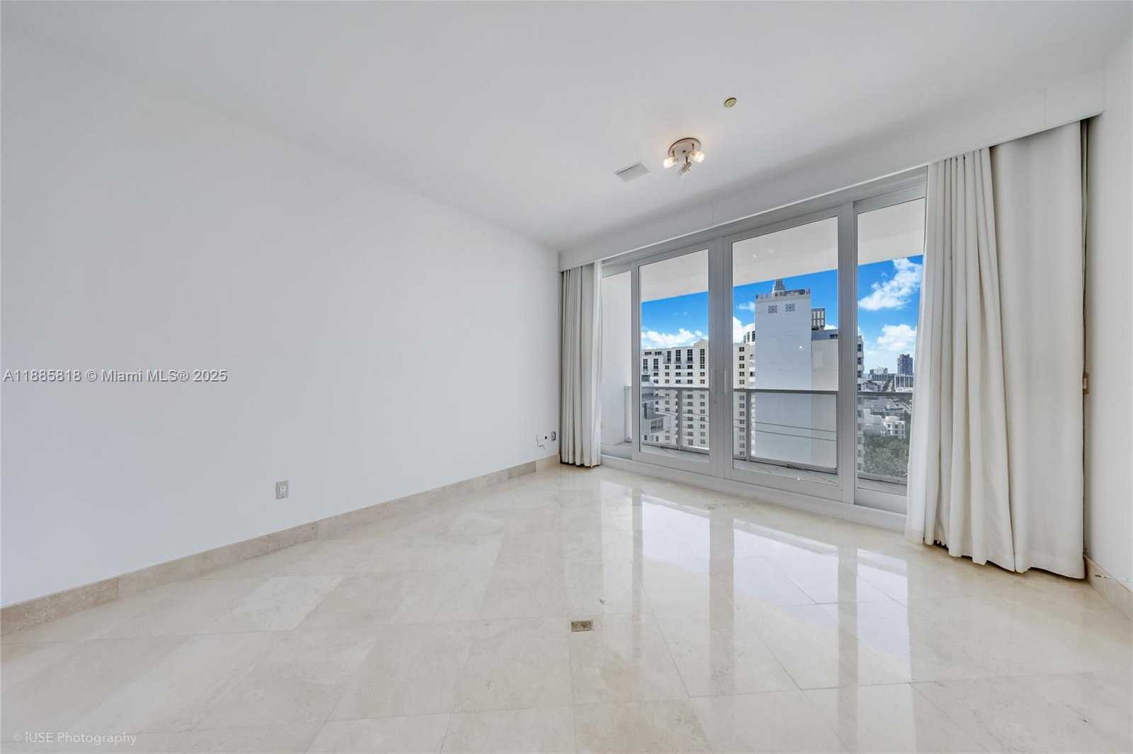 Small Image of 100 LINCOLN RD #PH12, Miami Beach Number 11