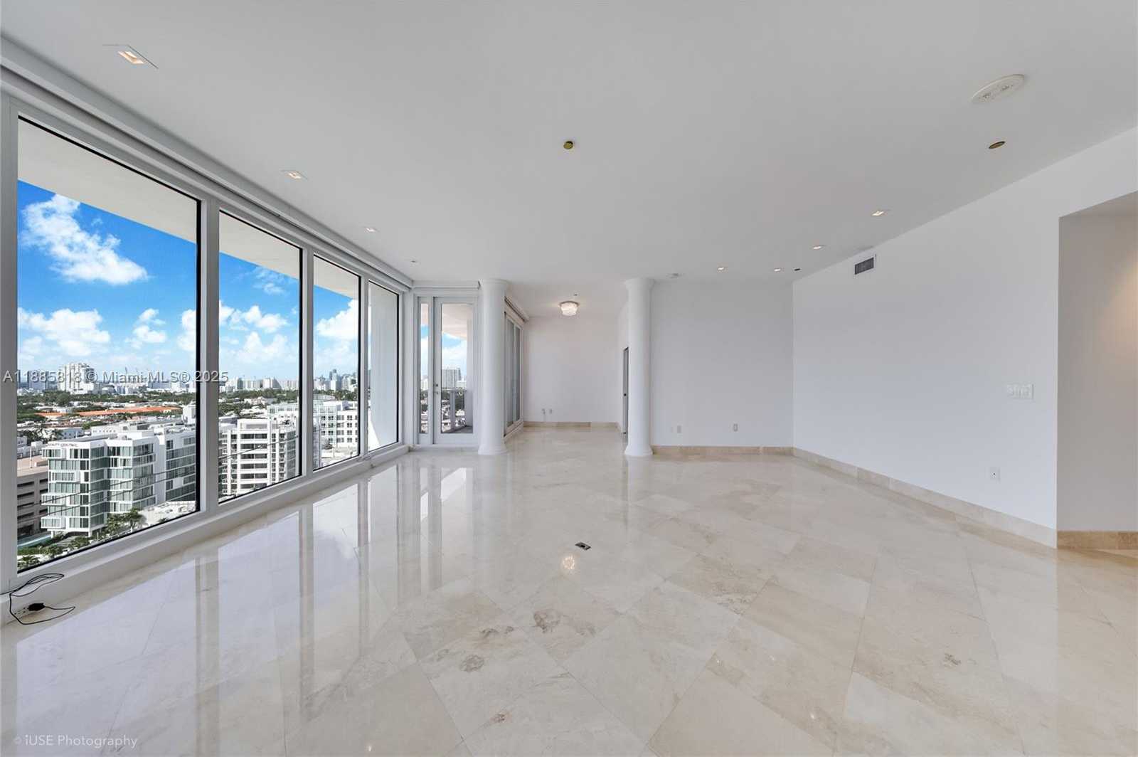 Small Image of 100 LINCOLN RD #PH12, Miami Beach Number 4