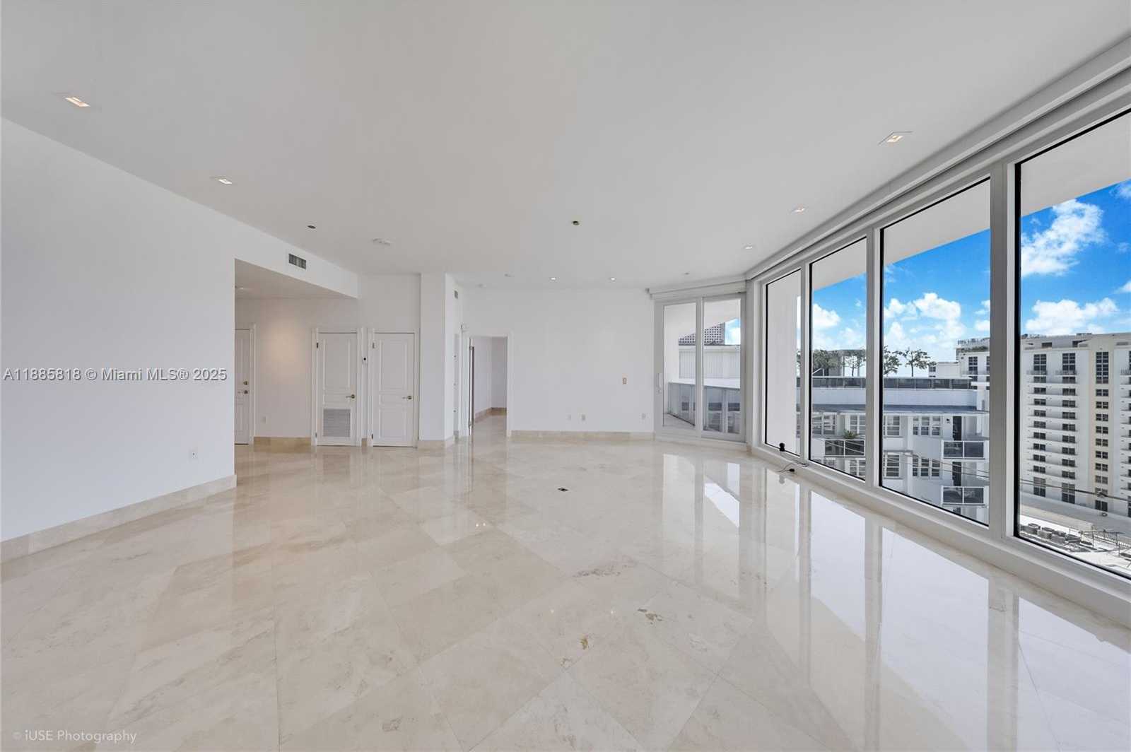 Small Image of 100 LINCOLN RD #PH12, Miami Beach Number 5