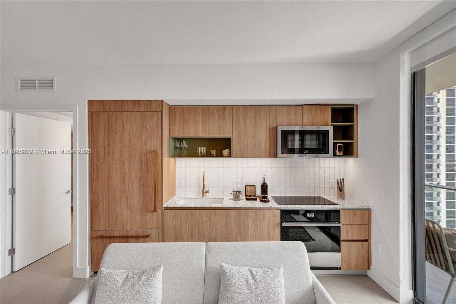 Small Image of 159 NORTH EAST 6TH ST #3302, Miami Number 13