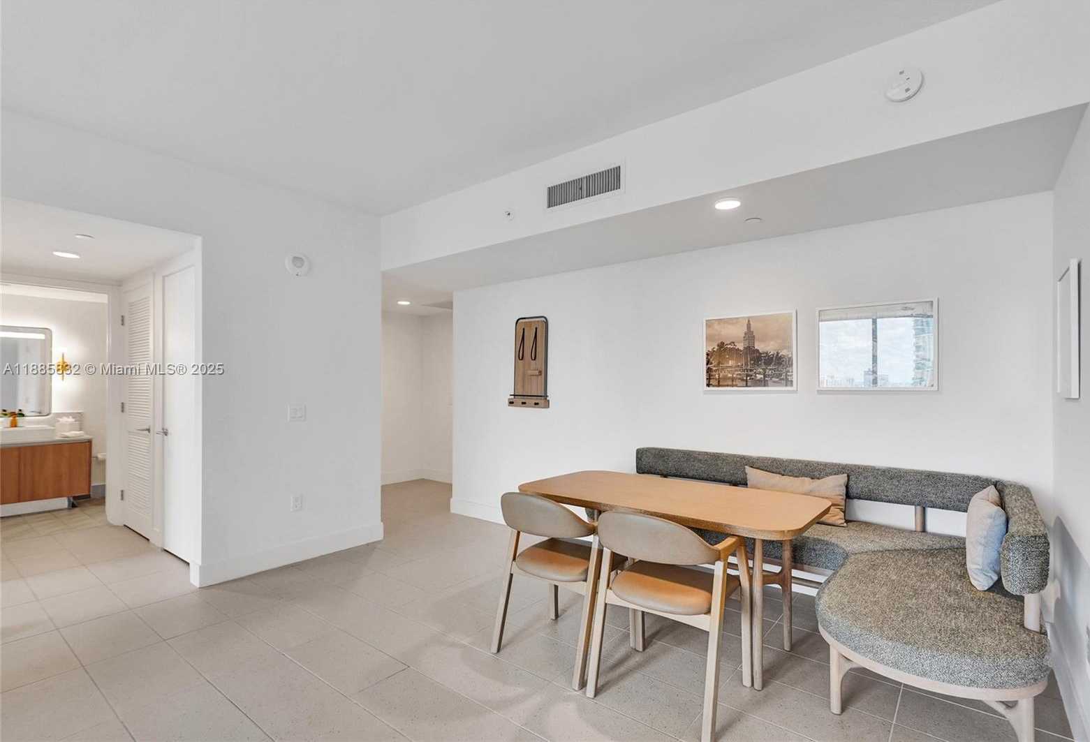 Small Image of 159 NORTH EAST 6TH ST #3302, Miami Number 15