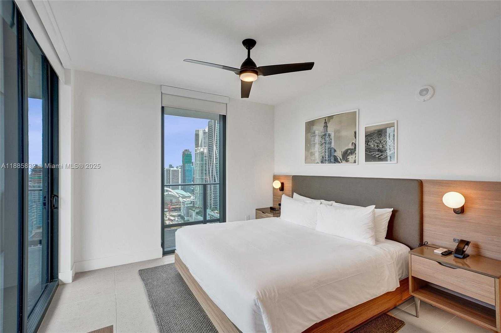 Small Image of 159 NORTH EAST 6TH ST #3302, Miami Number 19