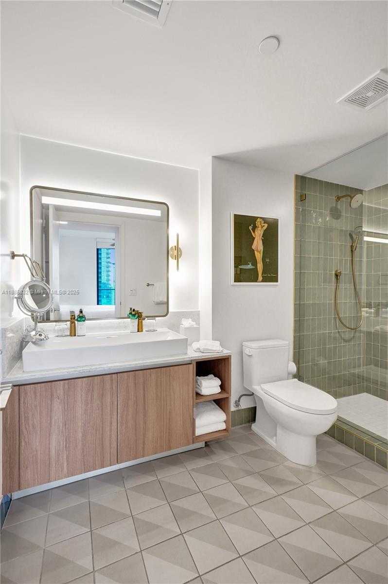 Small Image of 159 NORTH EAST 6TH ST #3302, Miami Number 22