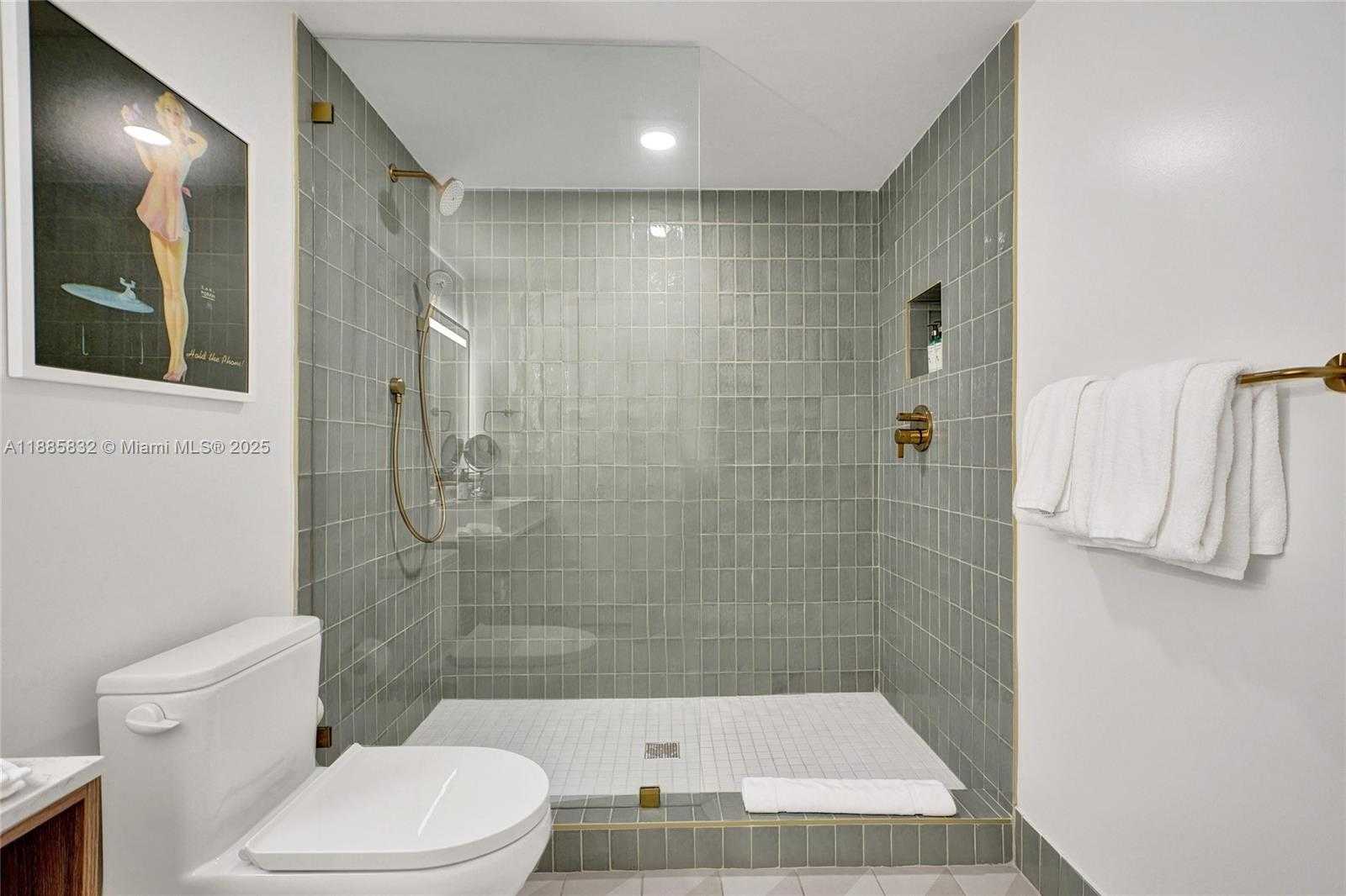 Small Image of 159 NORTH EAST 6TH ST #3302, Miami Number 23